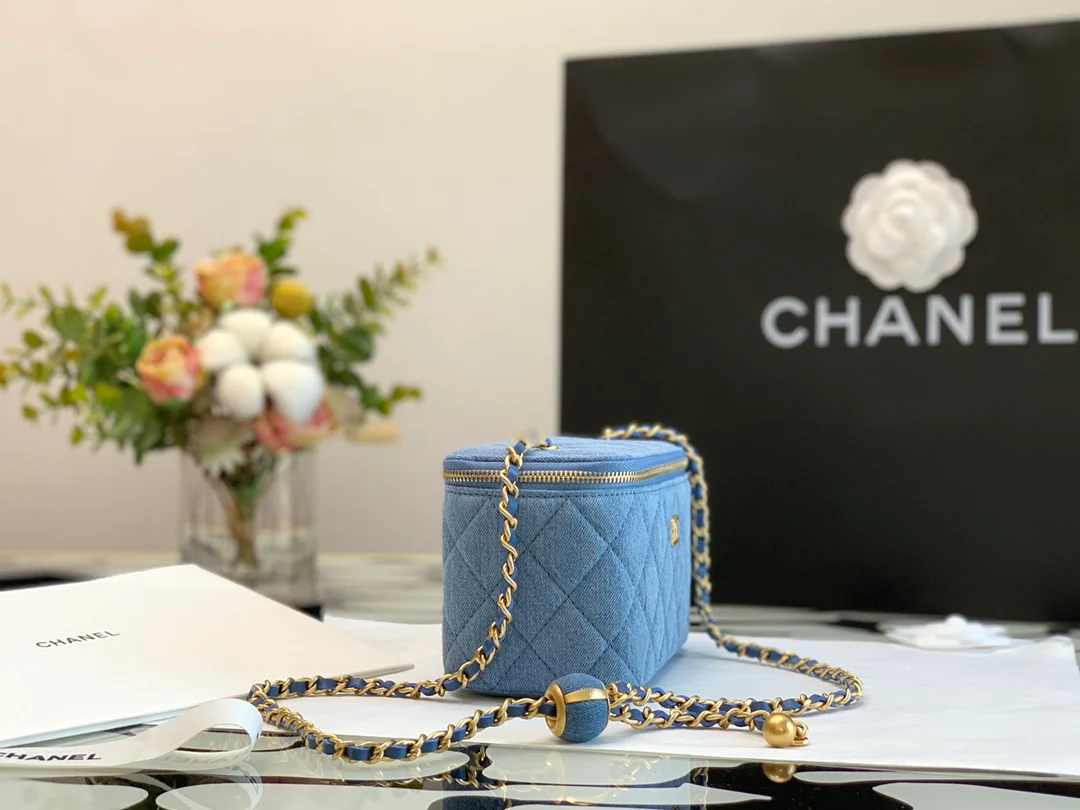 Квадратная коробка Chanel Denim Gold Ball Square Box - светло-голубая