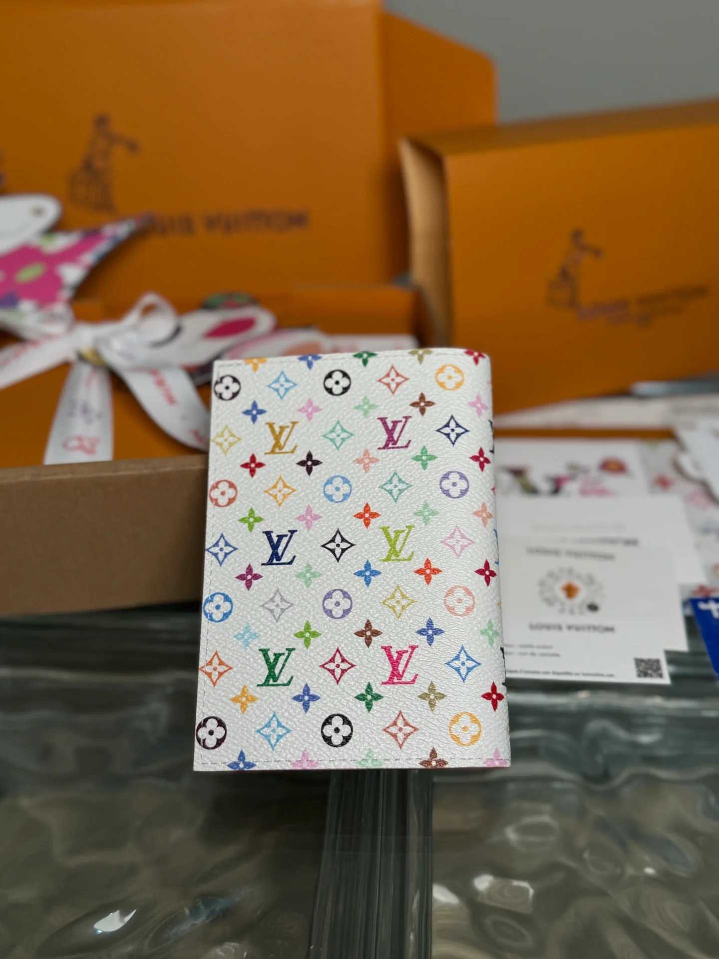 Обложка для паспорта LV-m14178-lvxtm - розово-белая