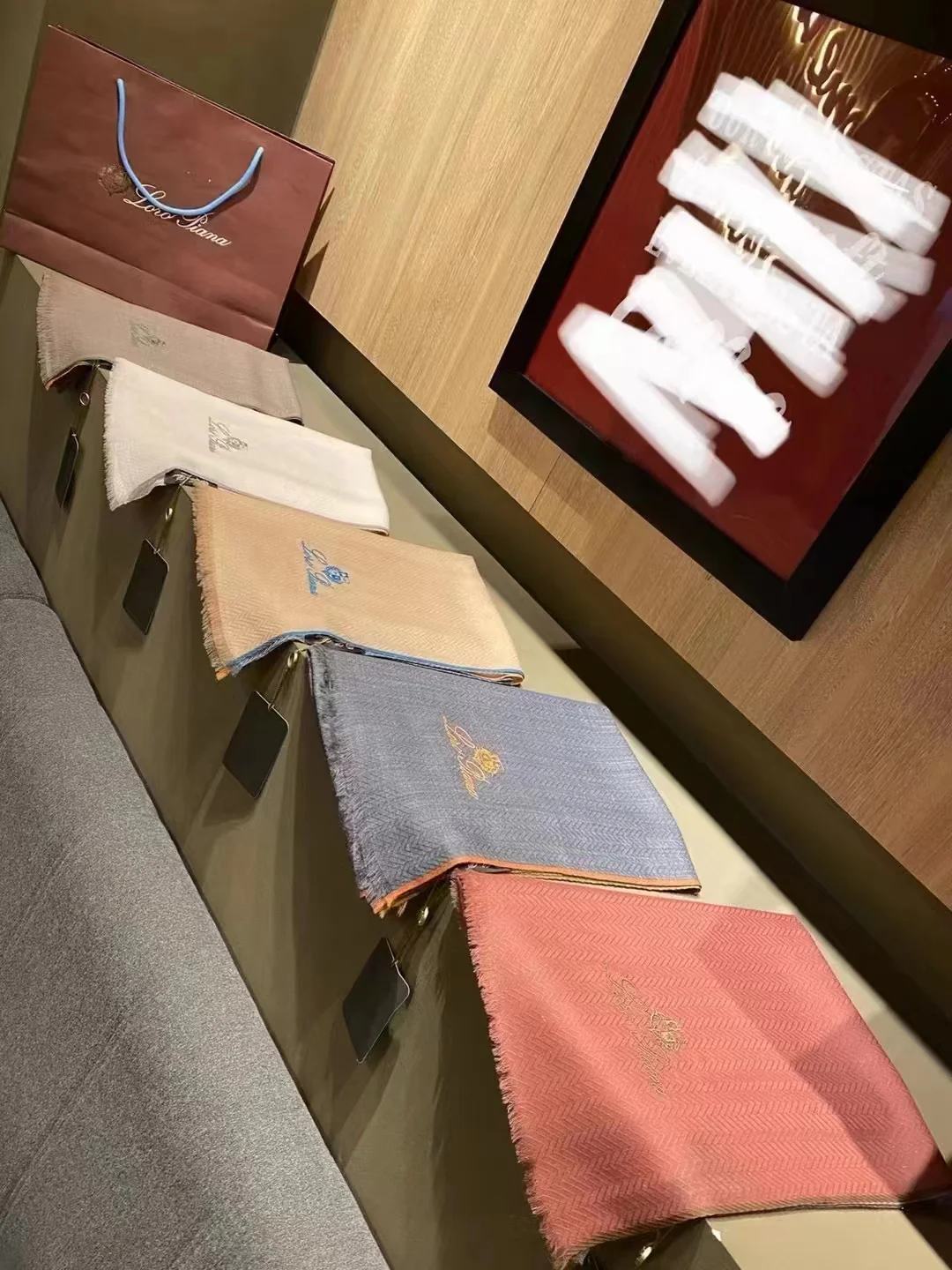 Loro Piana - Коллекция Image - 100 - Кашемировый шарф из однотонной кашемировой пряжи в елочку - 200 отрезков кашемировой пряжи - 90-200 см