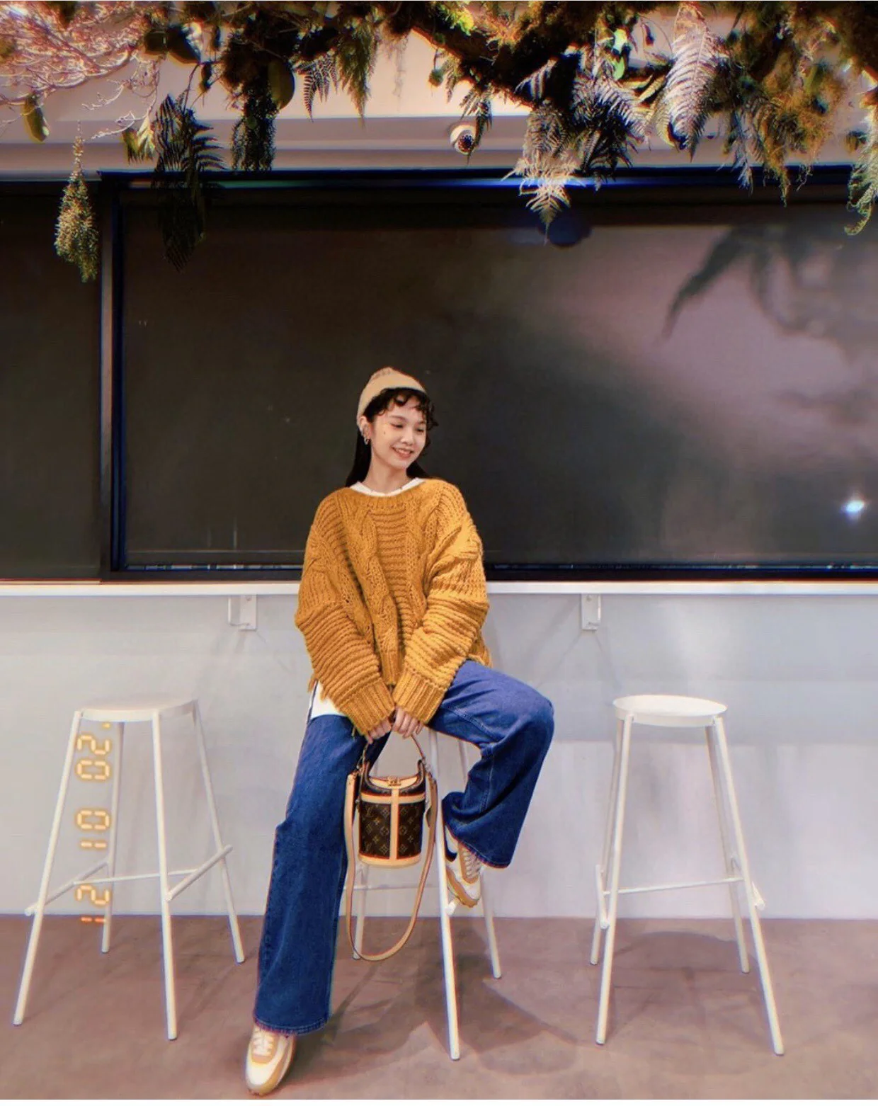 m43587-LV-duffle-bag (French Fries Bag) - Сумка/Чехол через плечо