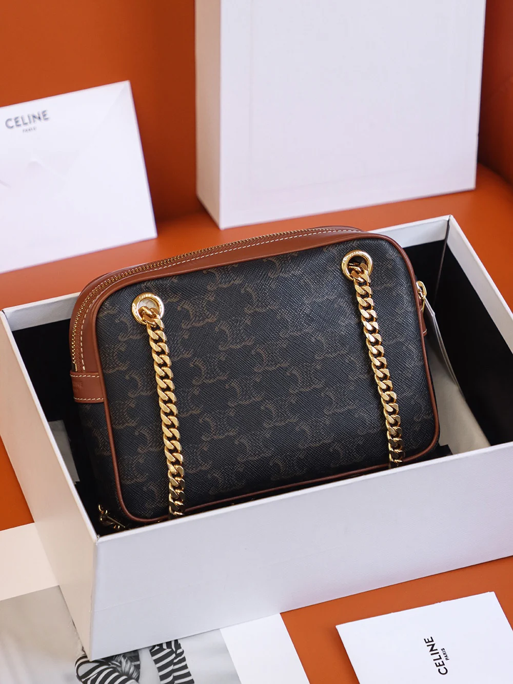 Сумка для фотоаппарата Celine Patapans Triomphe Classic Monogram через плечо