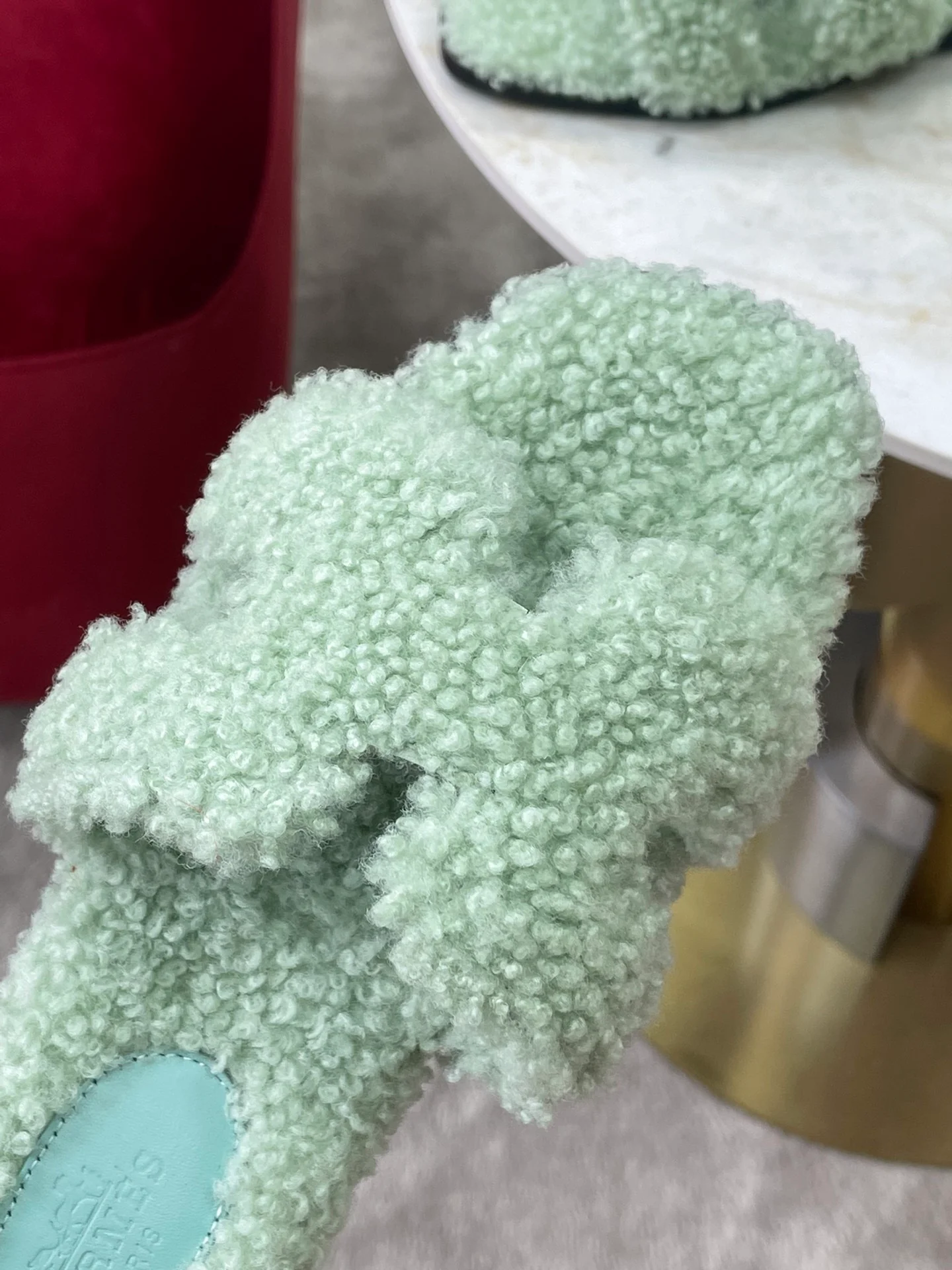 Hermes - Новинка сезона осень/зима 2022 - Меховые тапочки