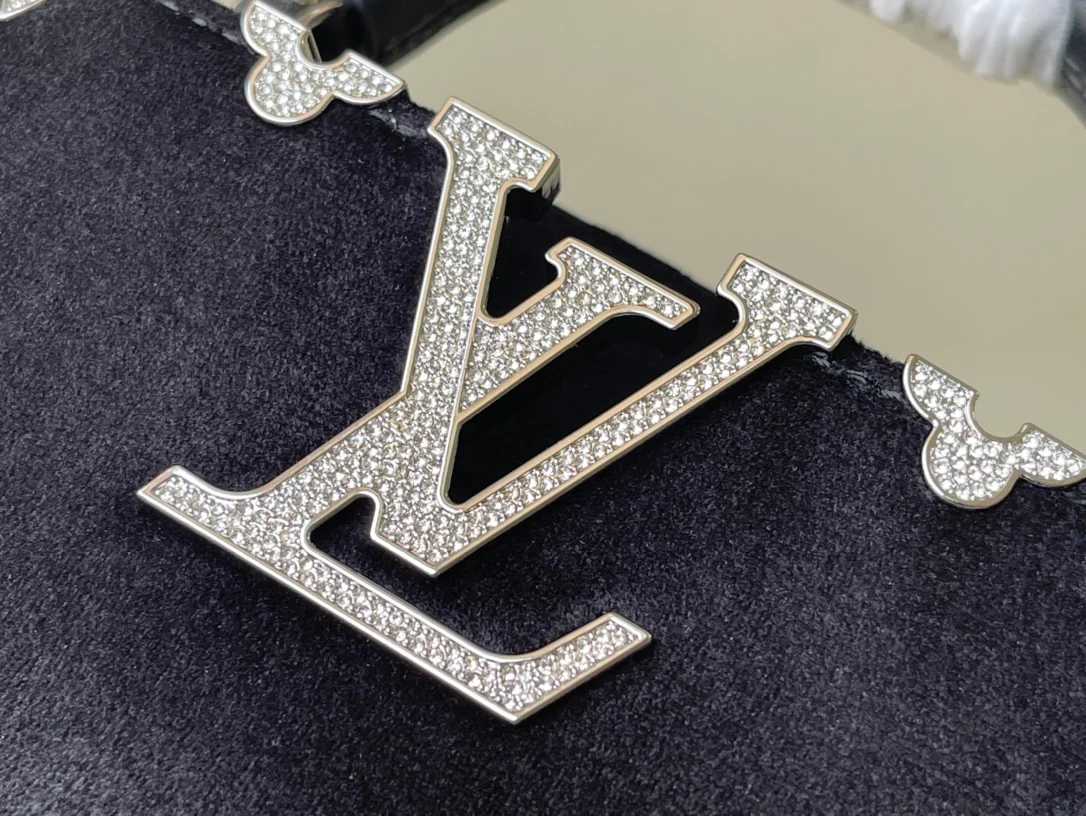 m23246-LV-capucines-flower-crown handbag-black mini