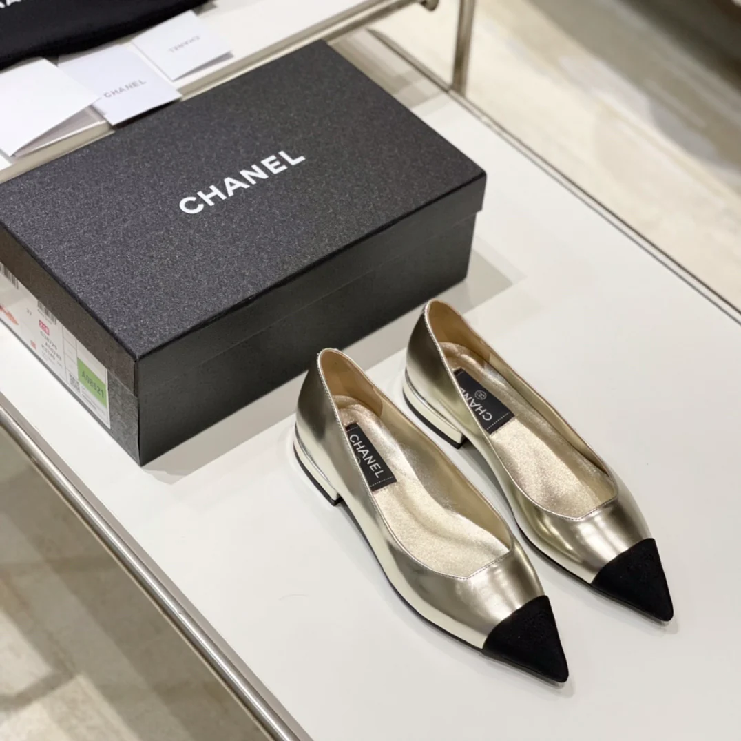 Туфли-балетки Chanel с острым носком - 3