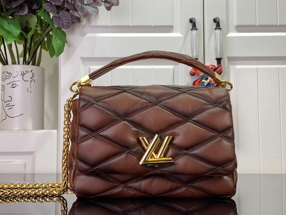 m25107-LV-Кварцевая сумка с тисненым узором и цепочкой, средне-темно-коричневая