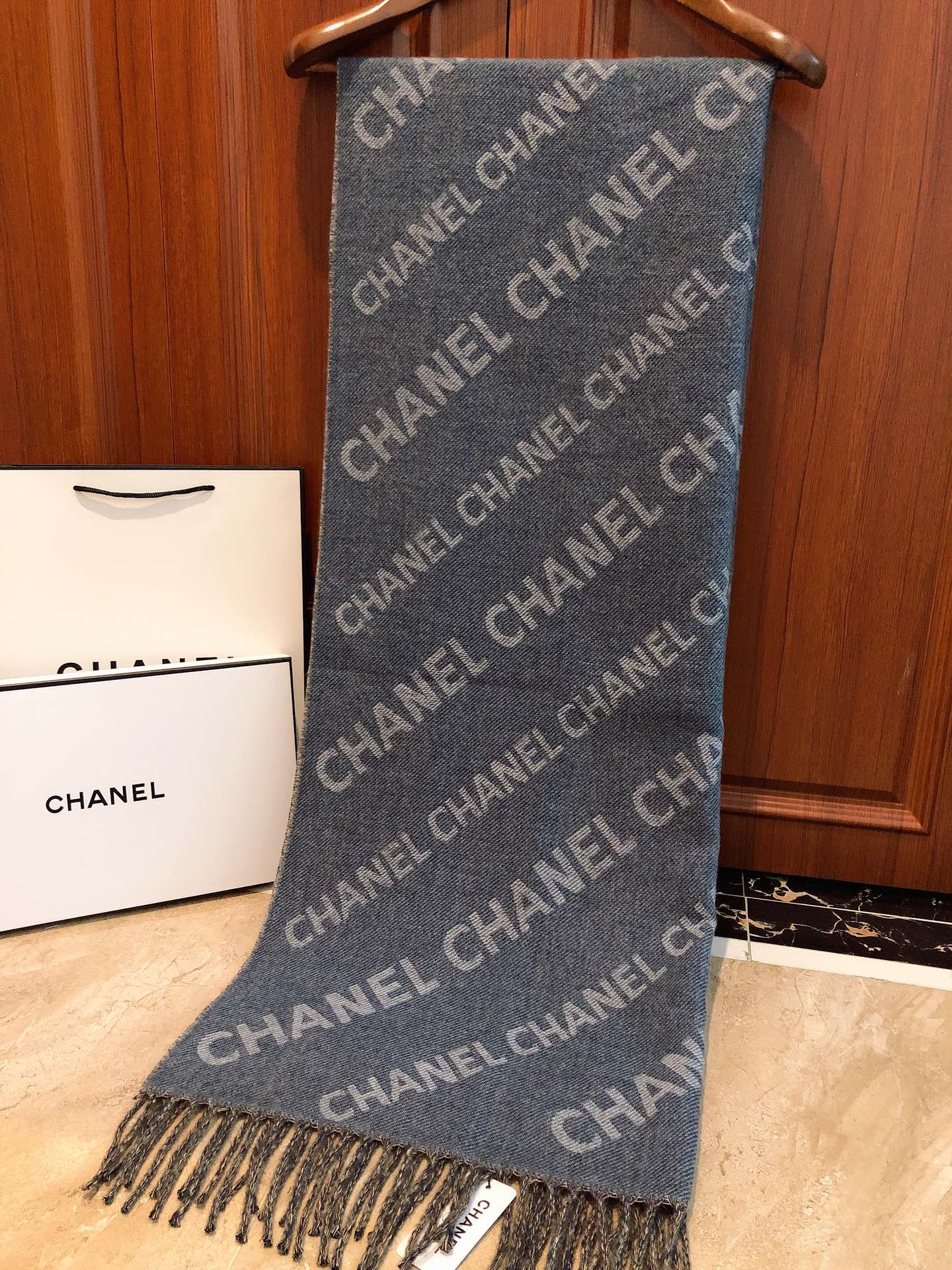 Двусторонний шарф Chanel с буквами - 38 см - 190 см