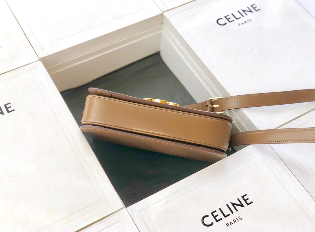 Celine Triomphe Medium Calfkin Brown