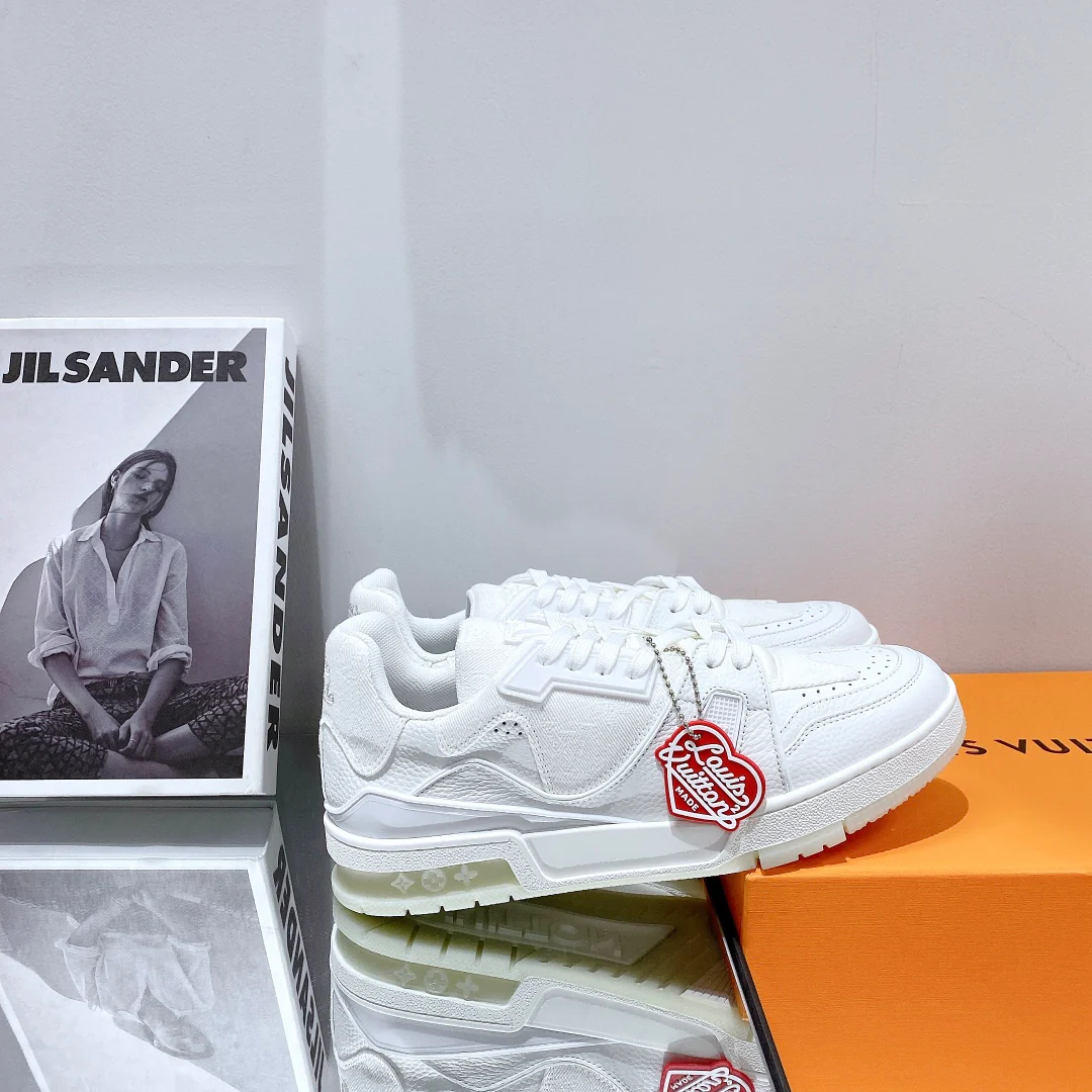 Обувь LV - кроссовки LV, стиль - парная модель - повседневная обувь