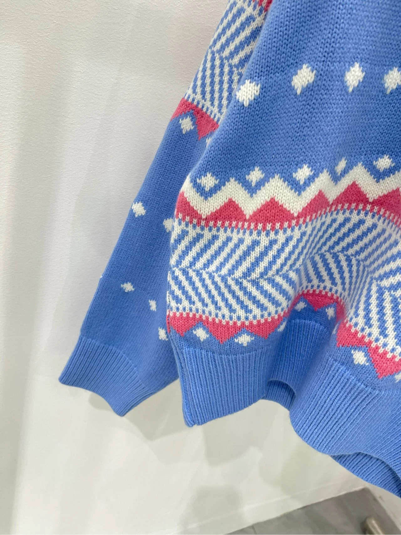 Свитер Celine 2403 с геометрическим узором 