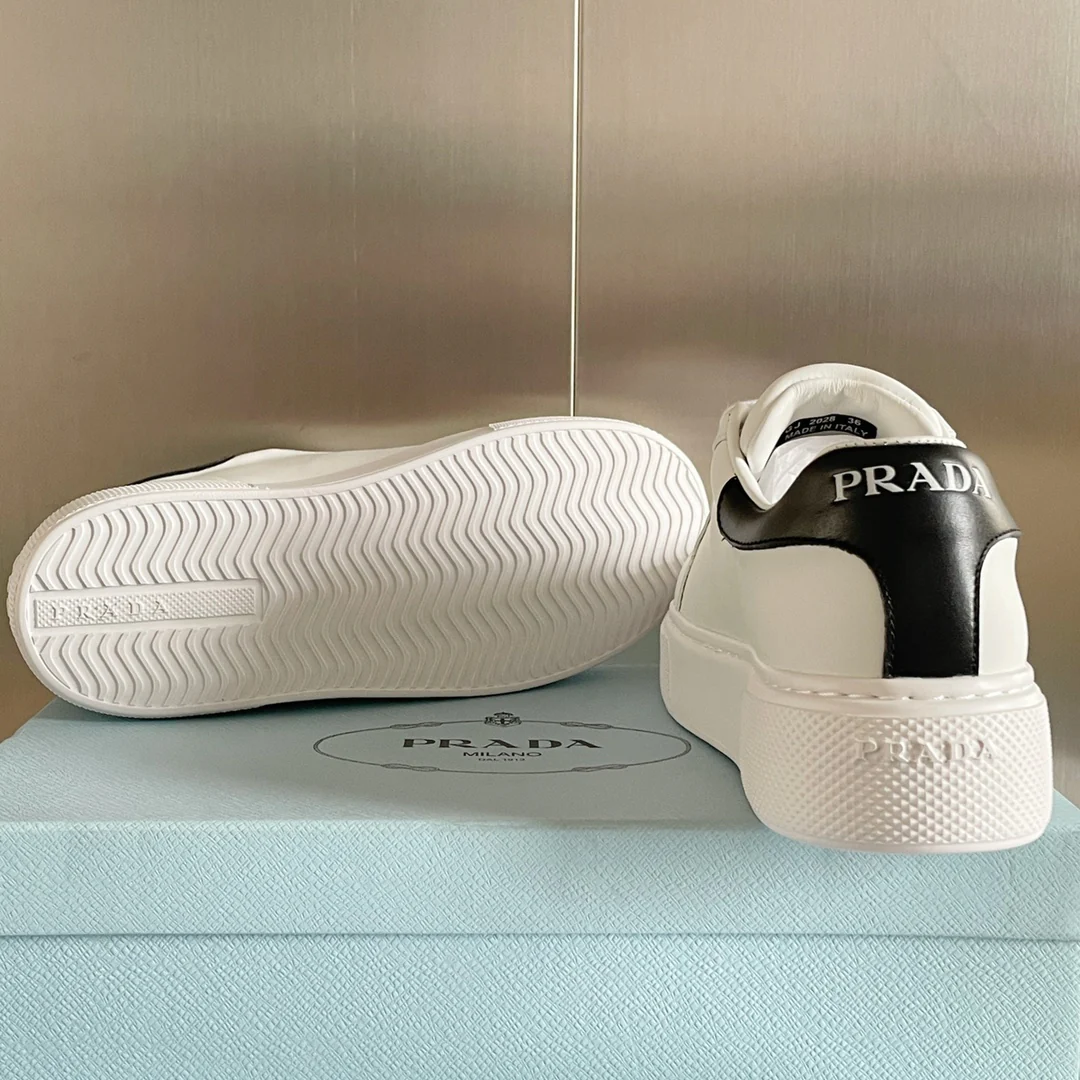 Новые поступления Prada ранней весной 2022 года - Повседневные туфли на платформе - 6