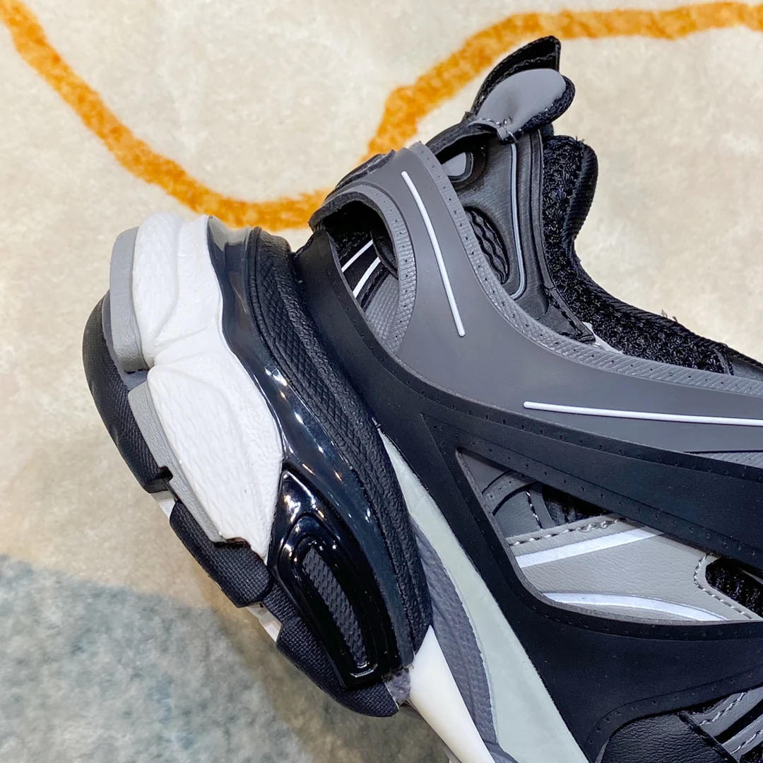 Массивные кроссовки Balenciaga - унисекс - 1