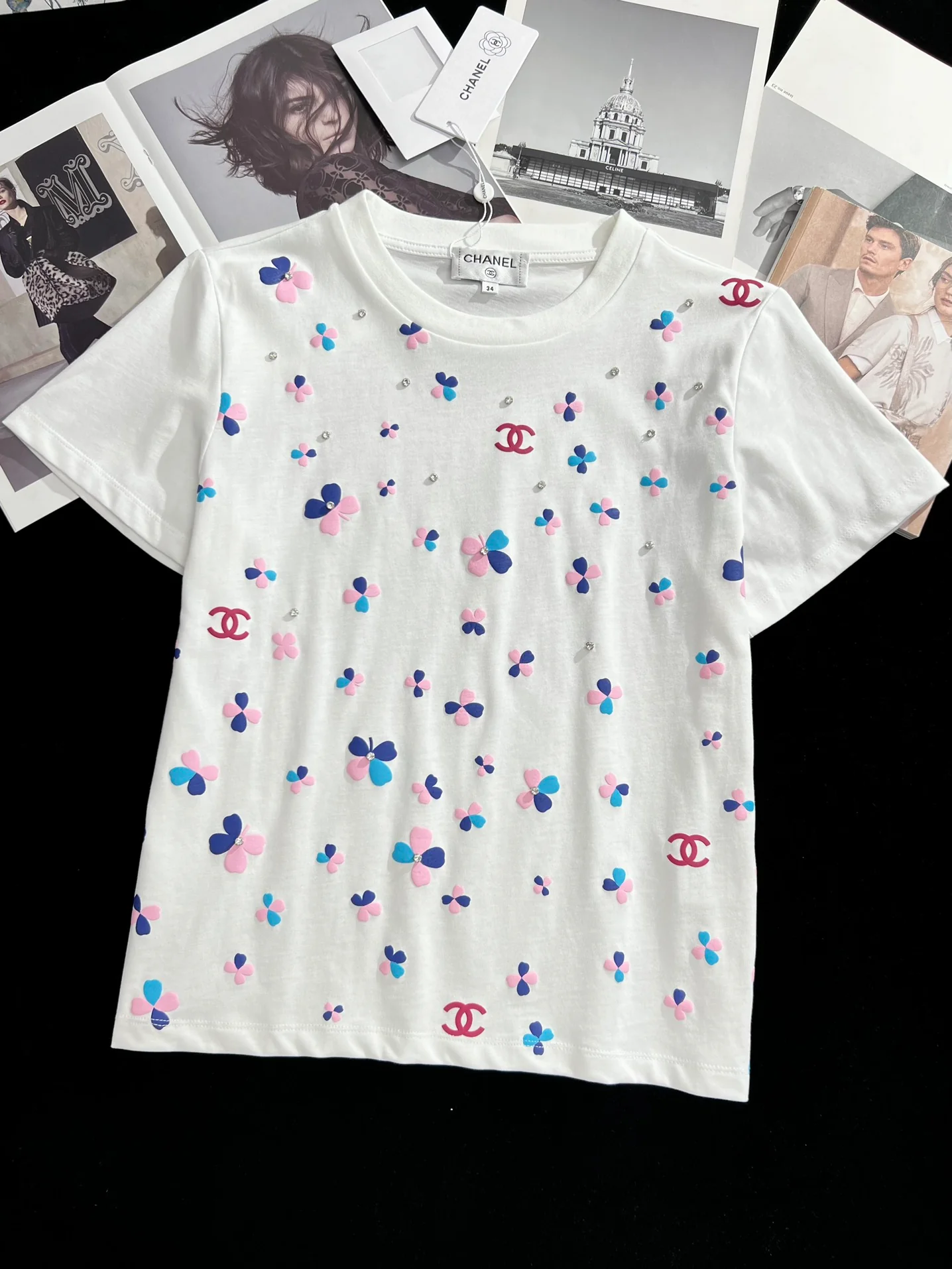 Chanel 2403 - Высококачественная работа, узор из пайеток в виде четырехлистного клевера, художественная хлопковая футболка с круглым вырезом - белая