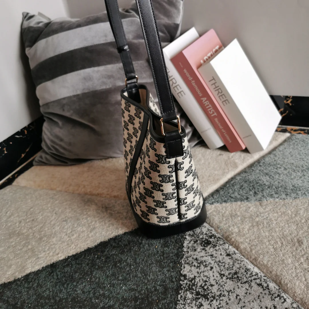 Celine - Вышитая сумка-ведро