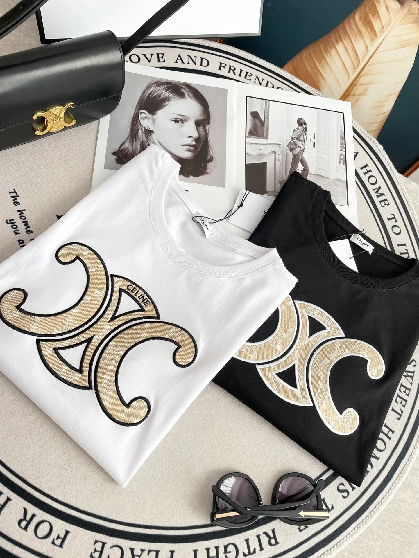 Джинсовая блузка Celine-2404 с жаккардовым узором ?Триумфальная арка? — белая.