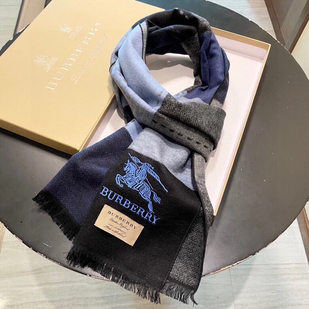 Кашемировый шелковый шарф Burberry