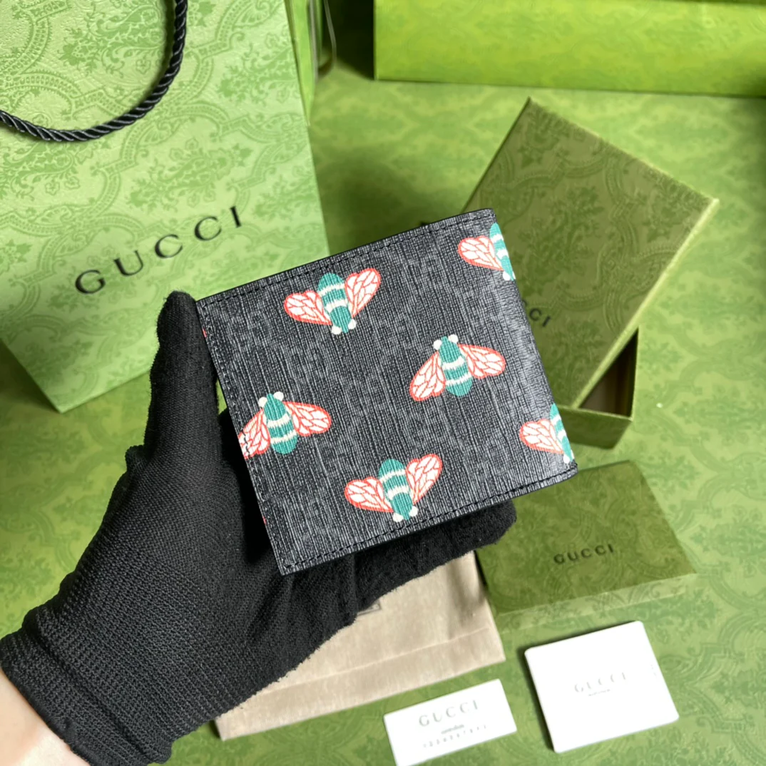 Gucci 最新款蜜蜂短夹