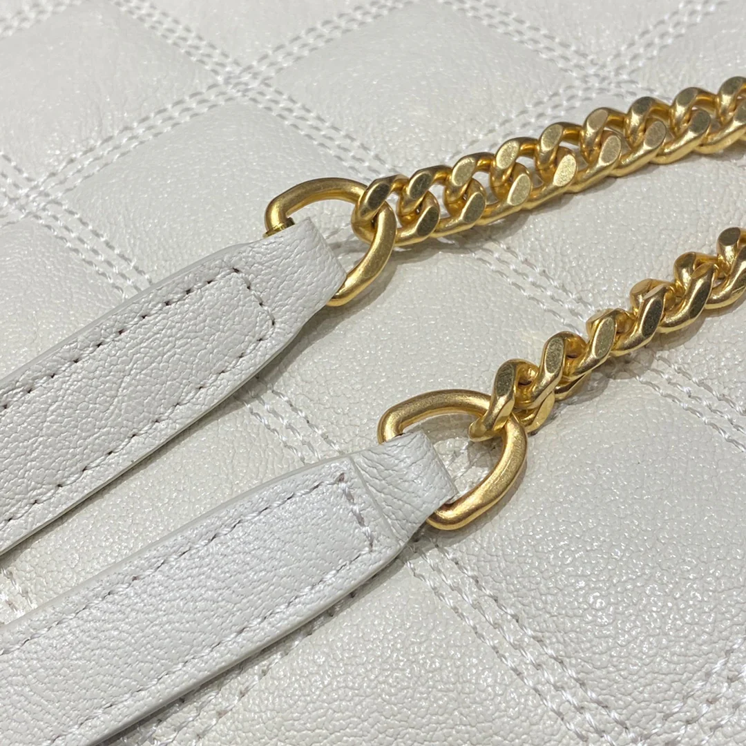 Сумка YSL-Becky из овечьей кожи с ромбовидной стёжкой и цепочкой