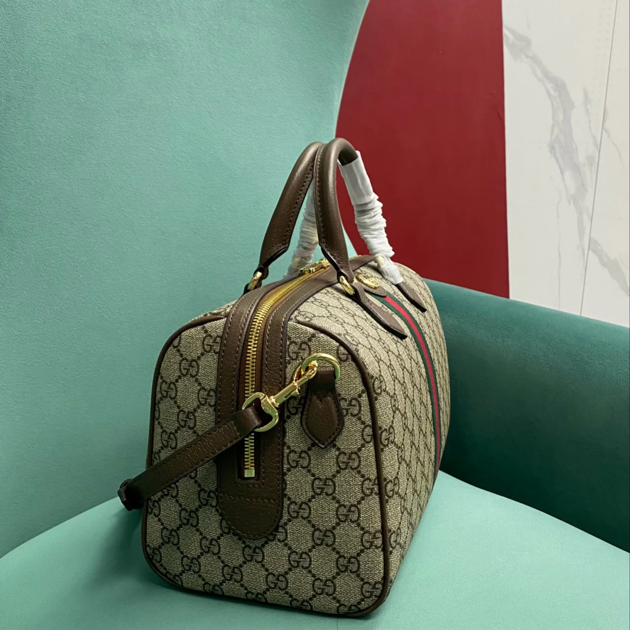 Мини-сумочка-подушка из серии Gucci-Ophidia