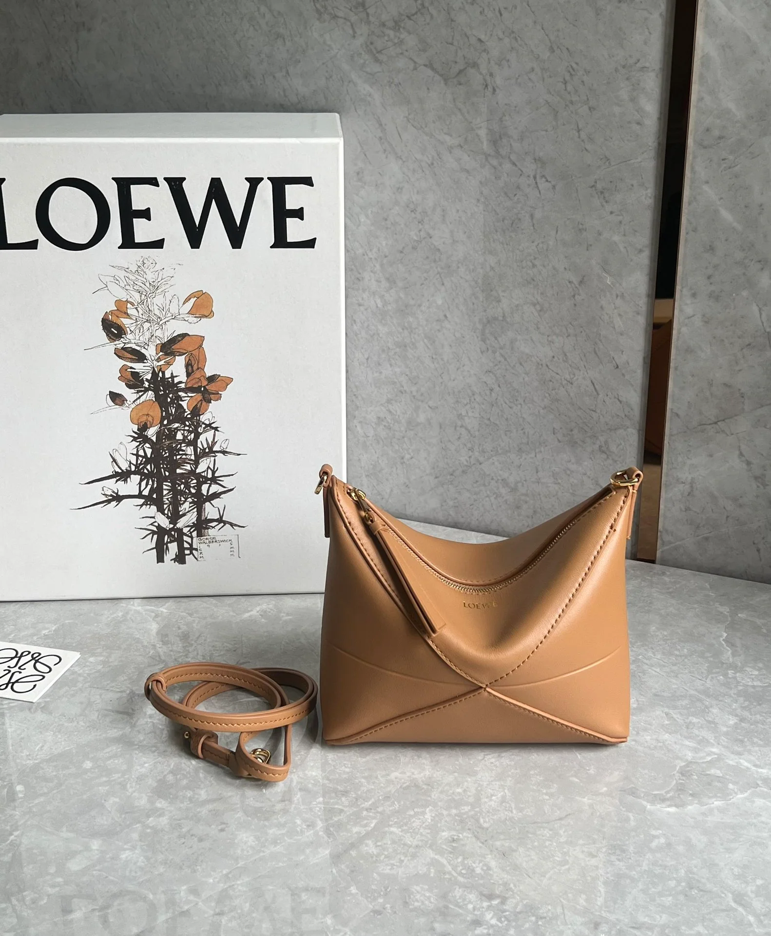 Сумка для маджонга Loewe Puzzle Fold Pouch – дубово-коричневый