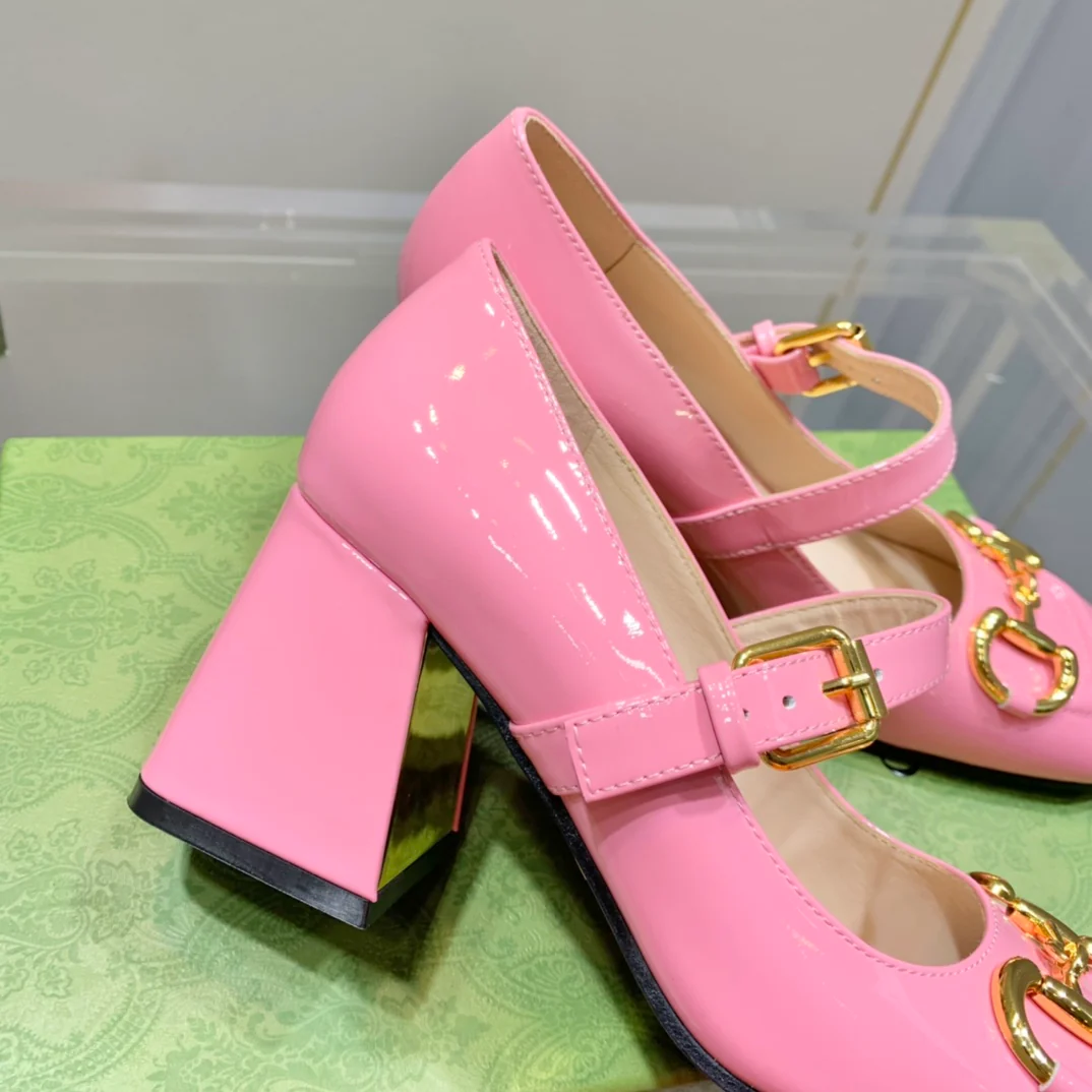 Новинка весны 2022 года от Gucci - Туфли на высоком каблуке 