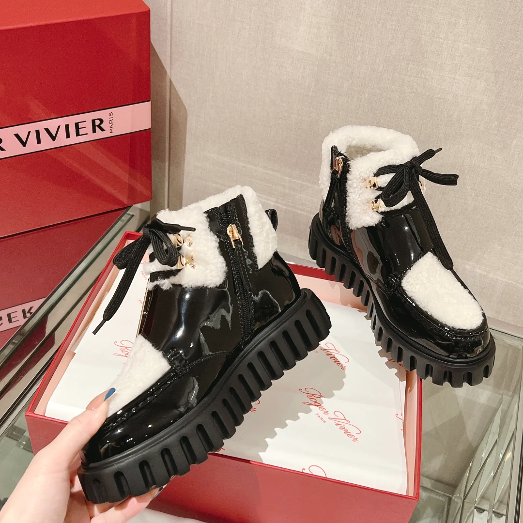 Обувь RV Shoes - коллекция осень-зима 2022 - Ботильоны на платформе из овечьей шерсти