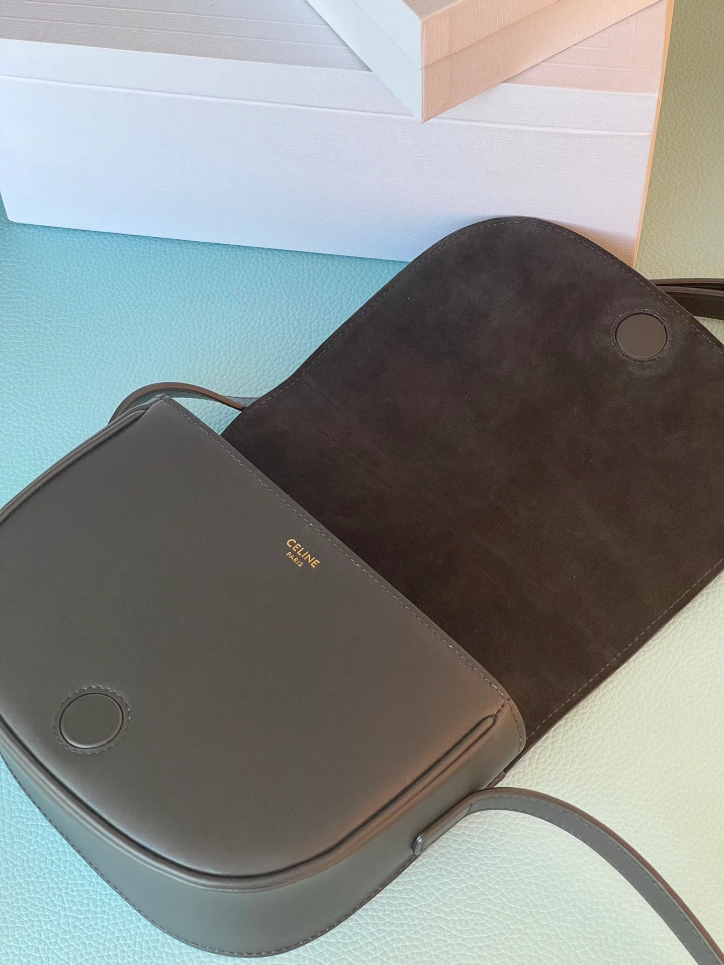 Celine-folco-cuir-triomphe-сумочка-4