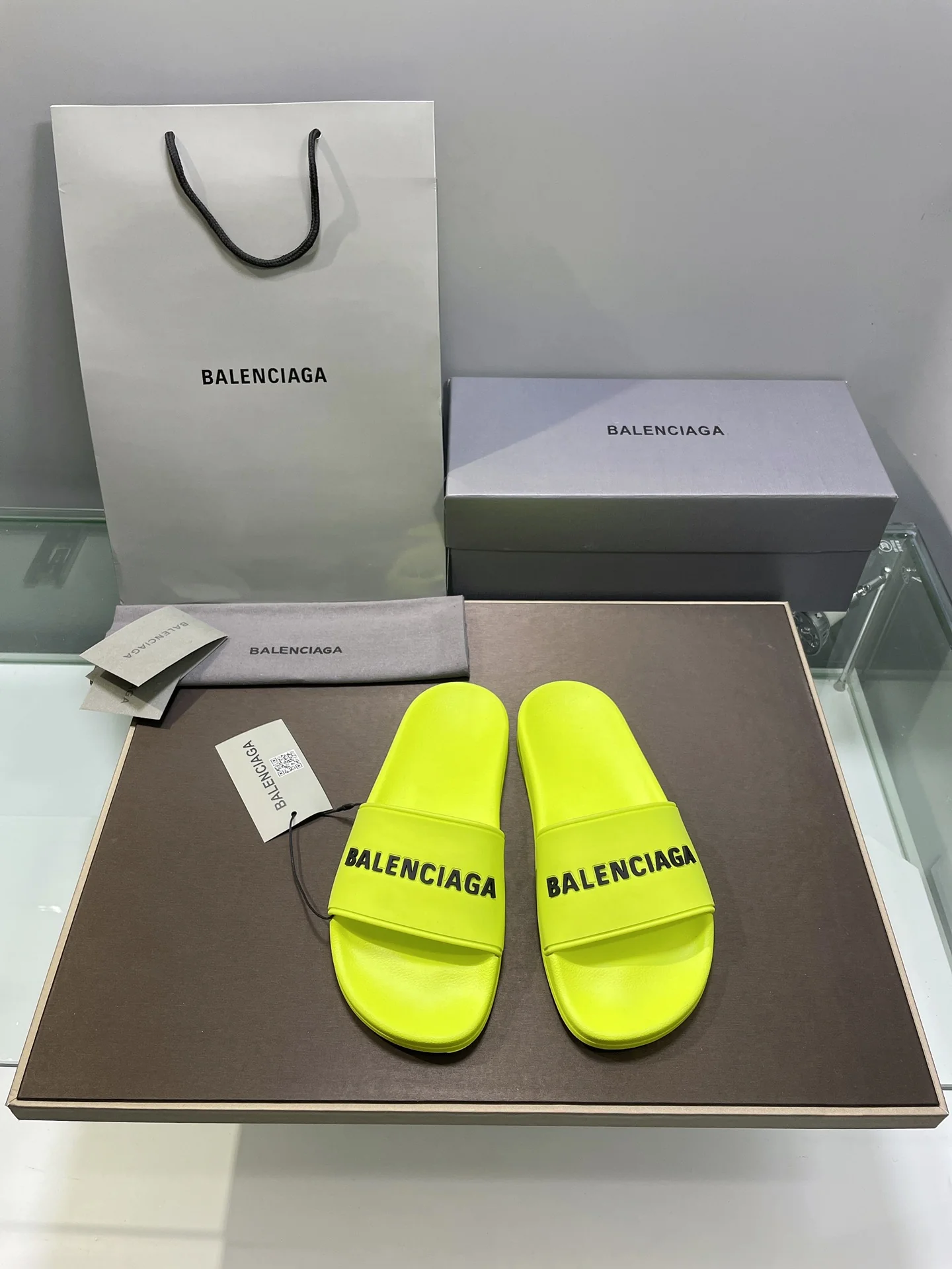 Balenciaga - Новая модель 2022 года - Тапочки с эффектом памяти и улучшенной упругостью - 5