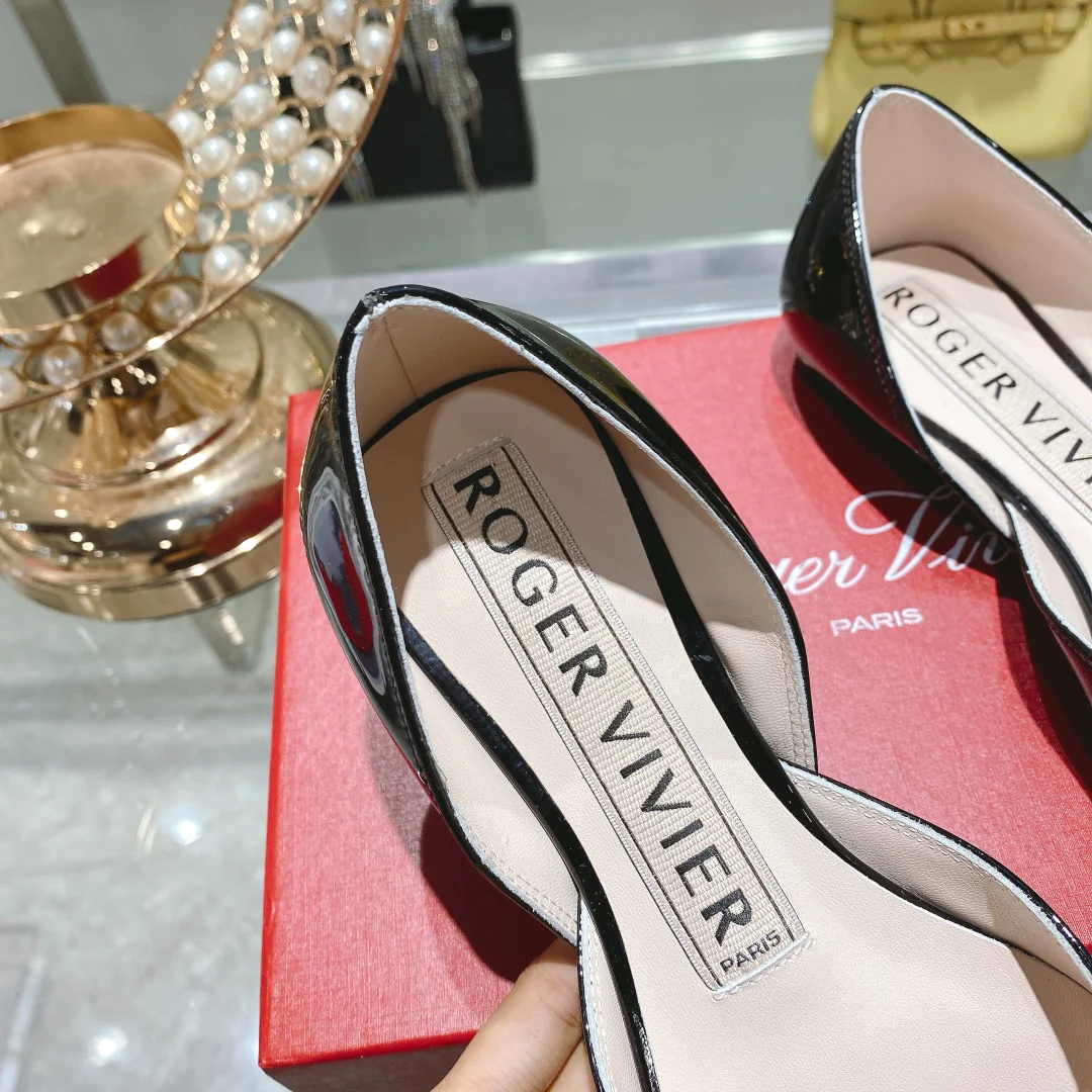 Обувь RV - Новинка осени 2022 - Балетки - Черные