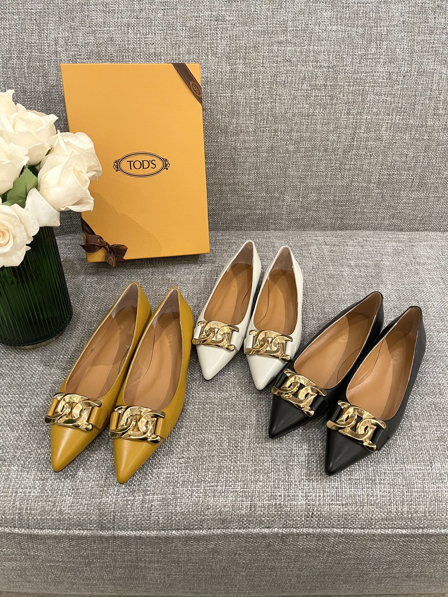 Туфли-балетки Tods с острым носком - изображение из коллекции