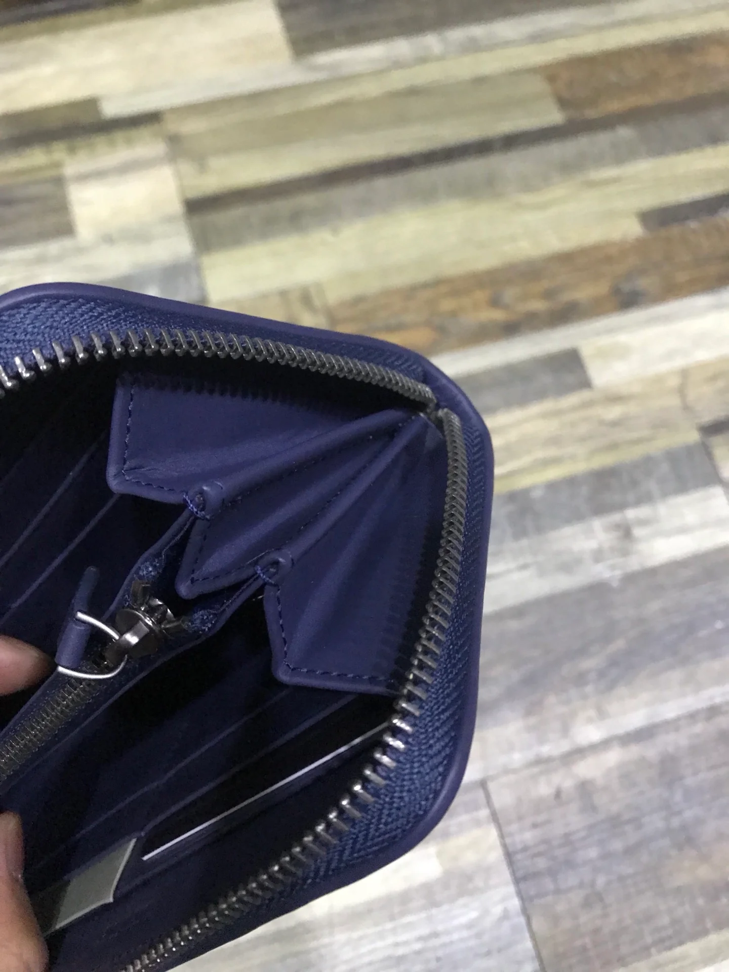 BV 拉链长夹-意大利原厂胎牛皮