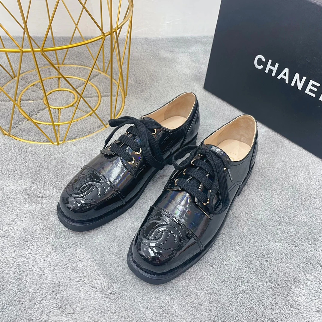 Обувь Chanel из овечьей кожи, весна/лето 2022