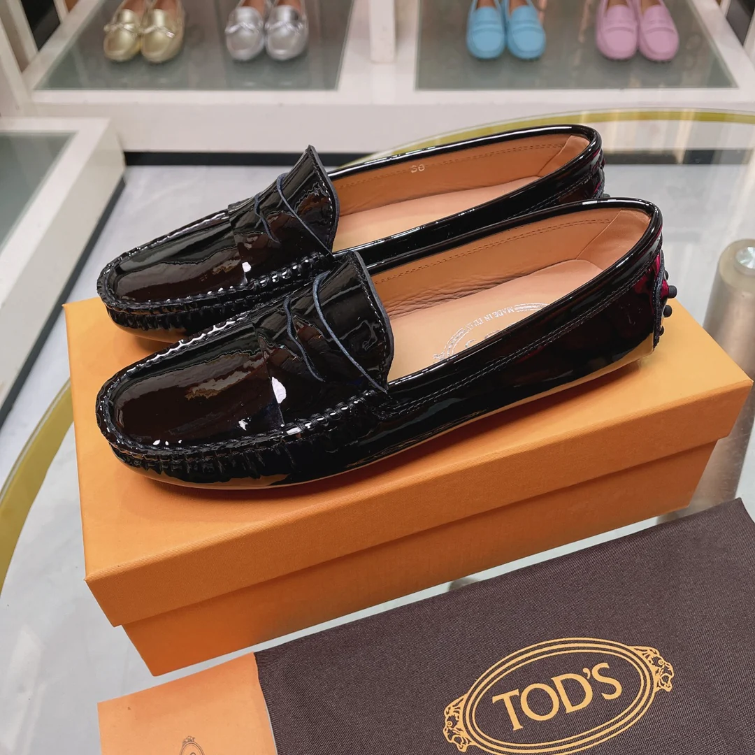 Лоферы Tods из лакированной кожи - туфли без шнурков - 2 шт.