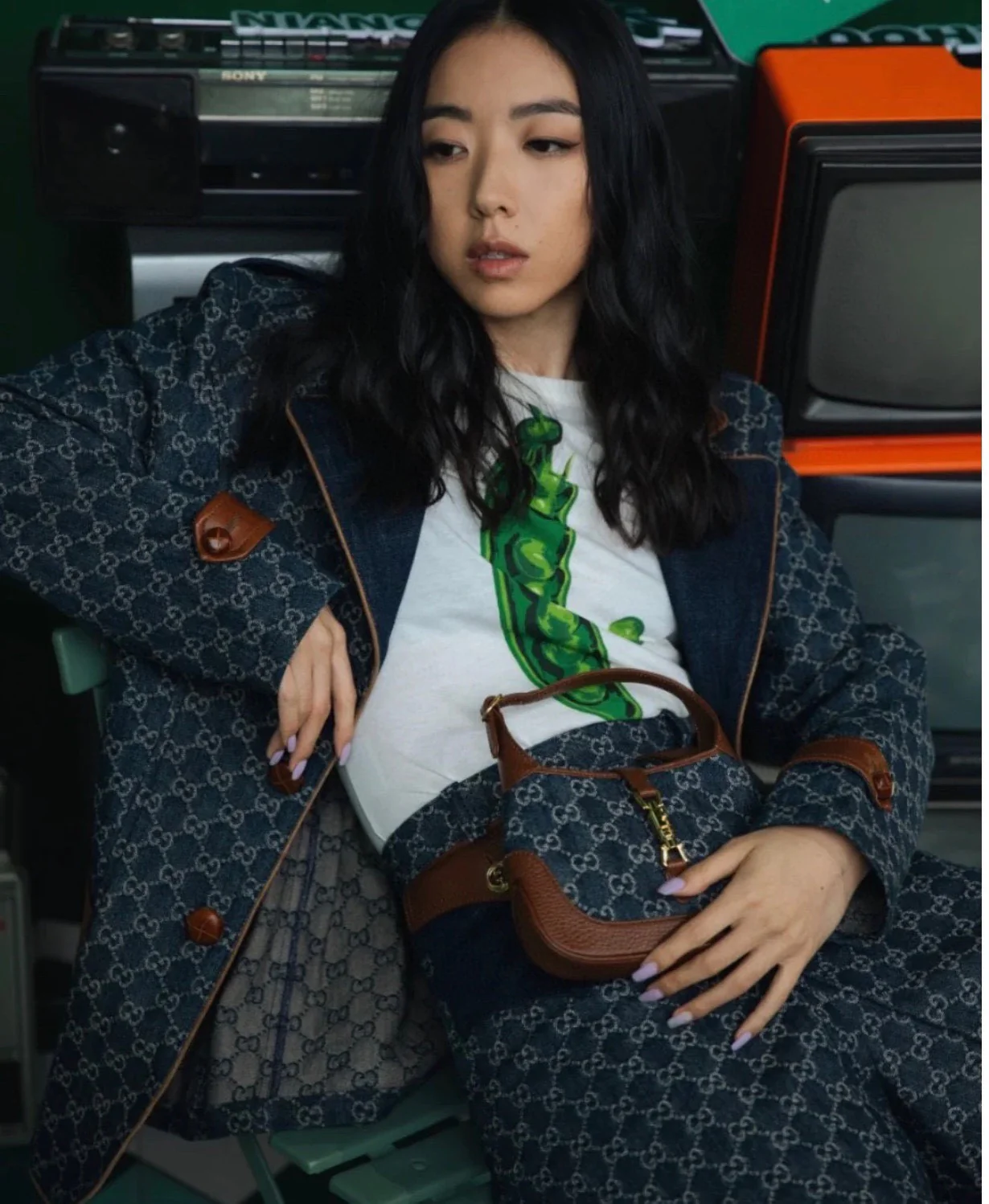 Gucci-经典 mini Jackie 牛仔帆布手-腋下包-上身图分享