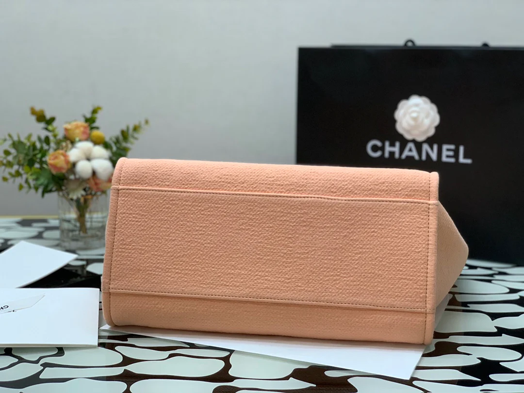 Пляжная сумка Chanel из коллекции осень/зима 2022 — розовая — большая