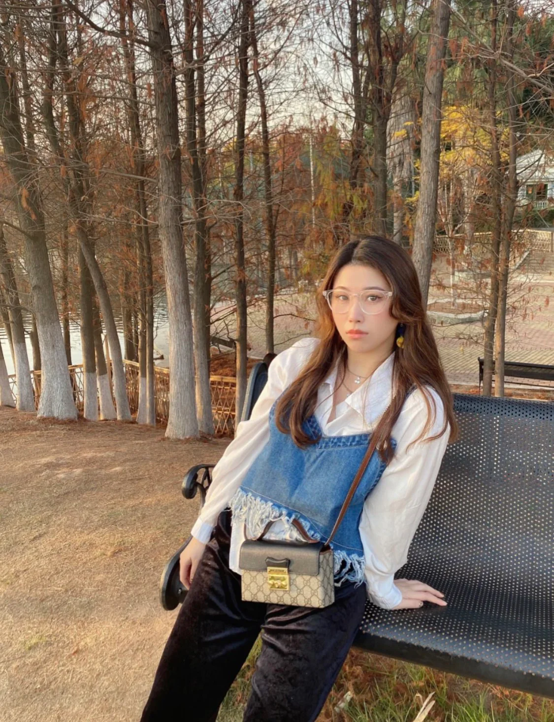 Маленькая квадратная сумка Gucci с замком