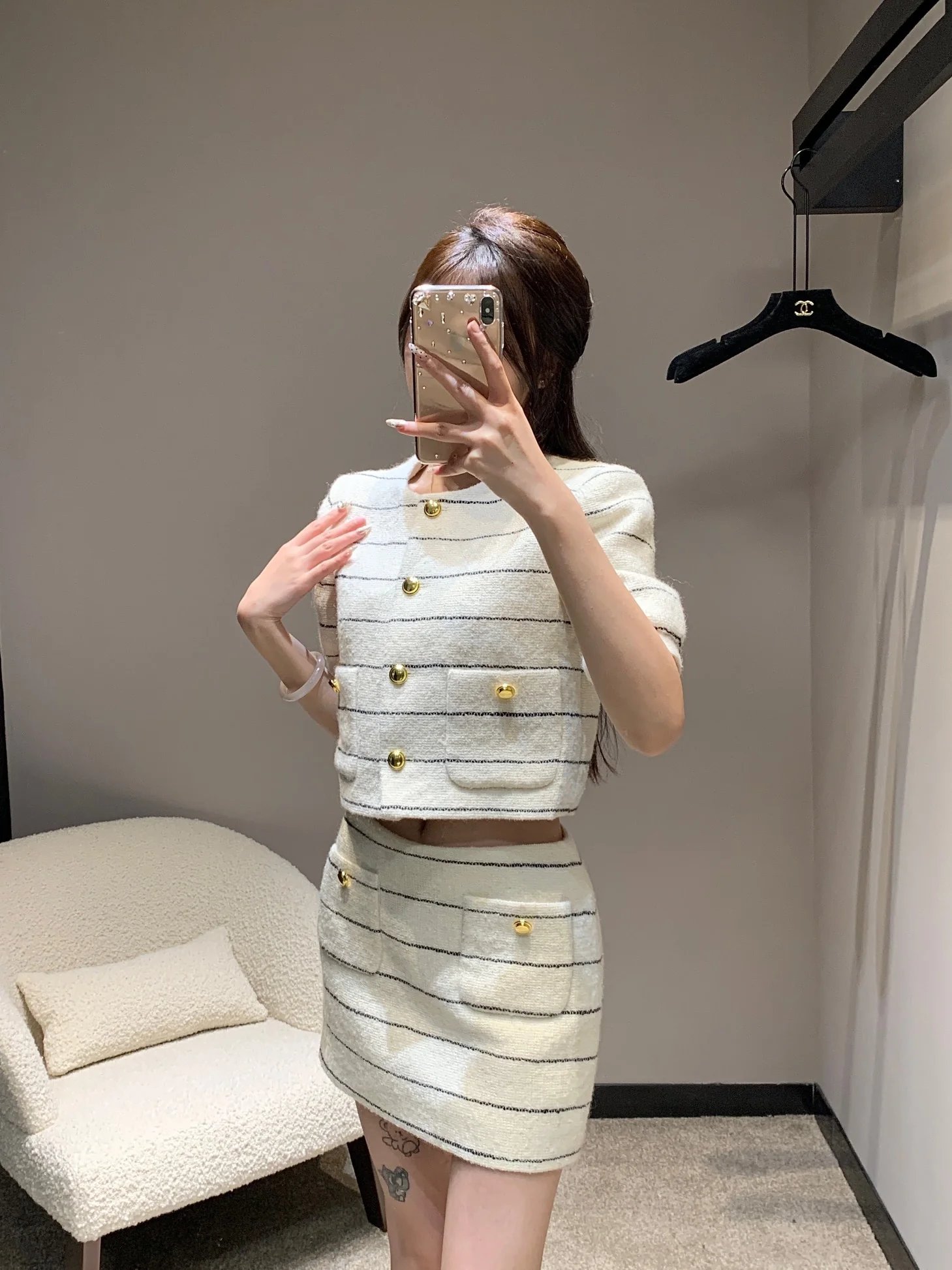 Miu Miu - 2404 - Комплект из полосатой куртки с короткими рукавами и юбки