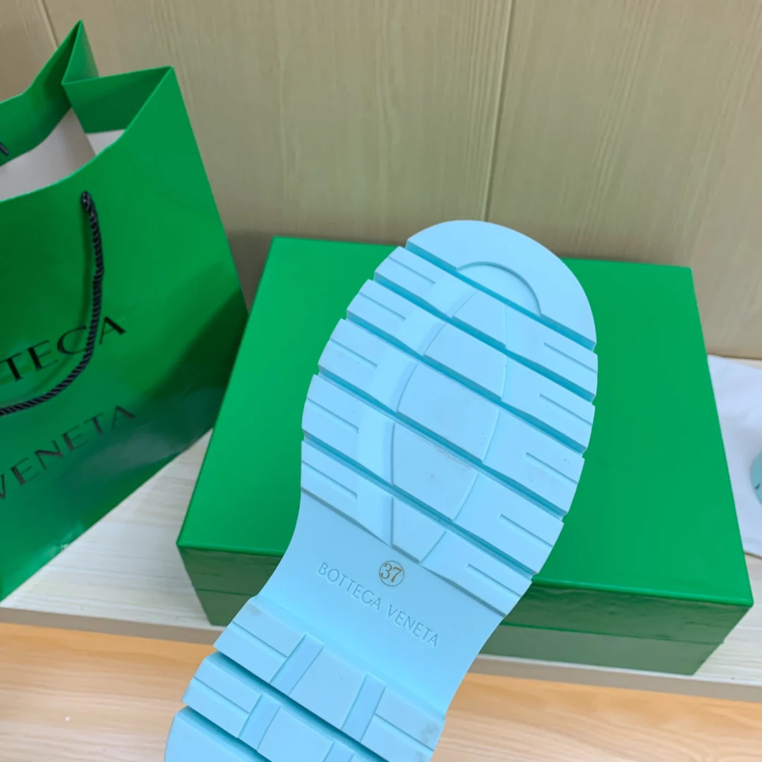 Новые ботильоны BV-22 осенне-зимней коллекции - белая подошва