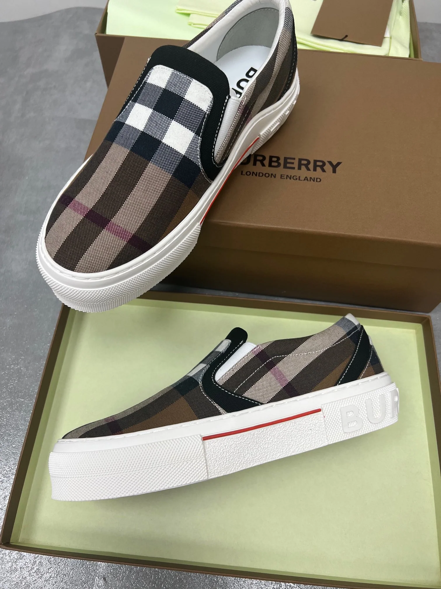 Повседневные балетки Burberry в клетку - для пары