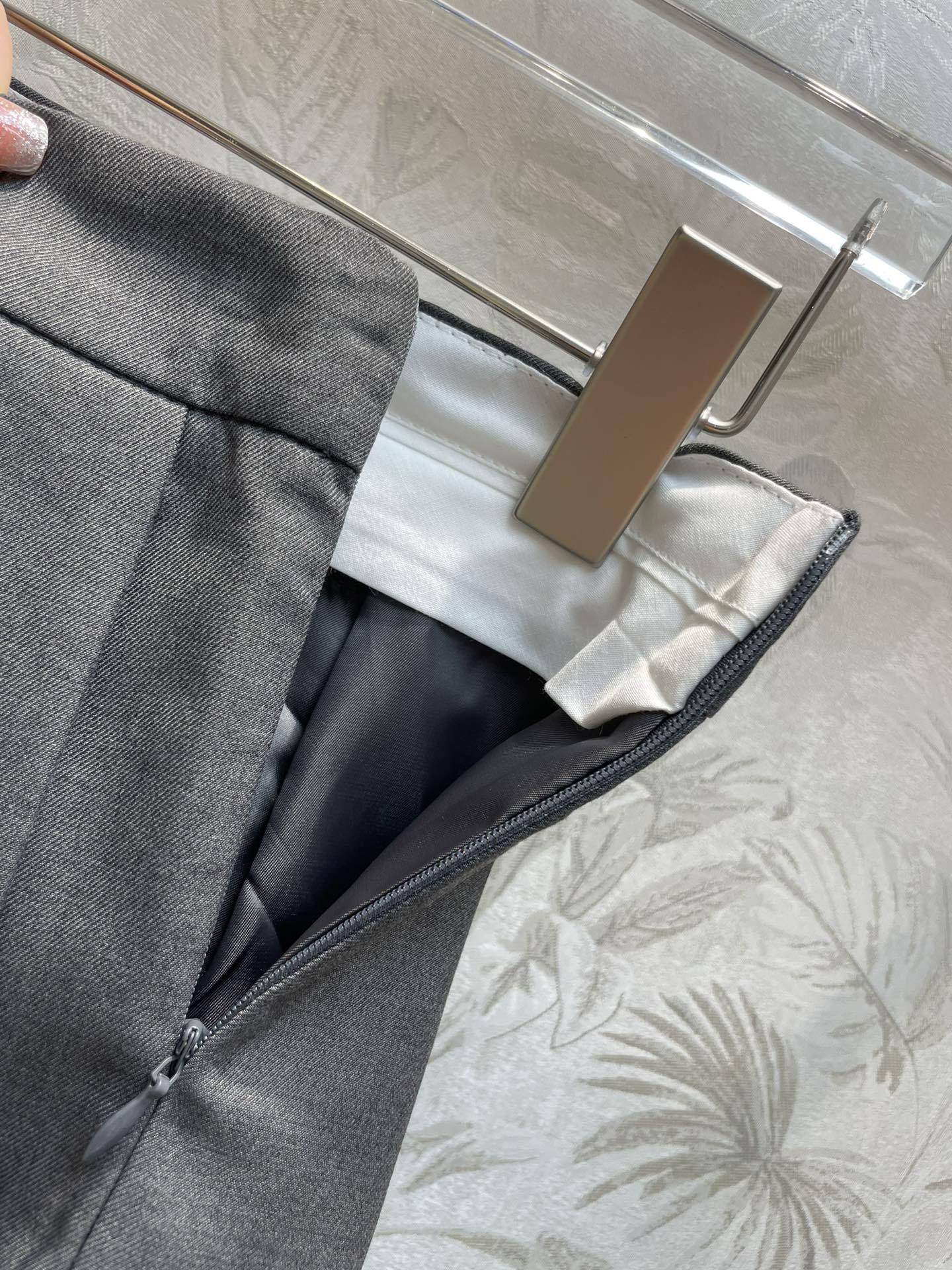 Miu Miu - 2404 - 24 Весна/Лето Новинка Плиссированная юбка в корейском стиле