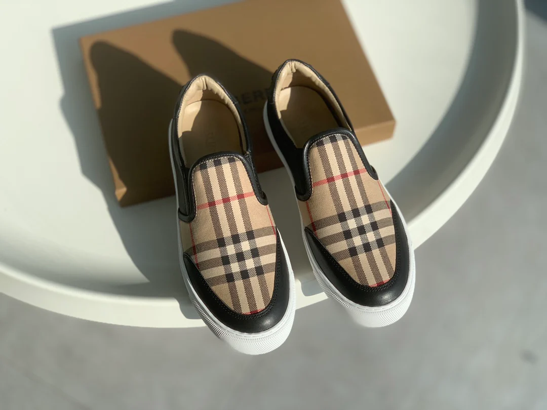 Повседневные балетки Burberry - парный стиль - клетчатые туфли Black Tail