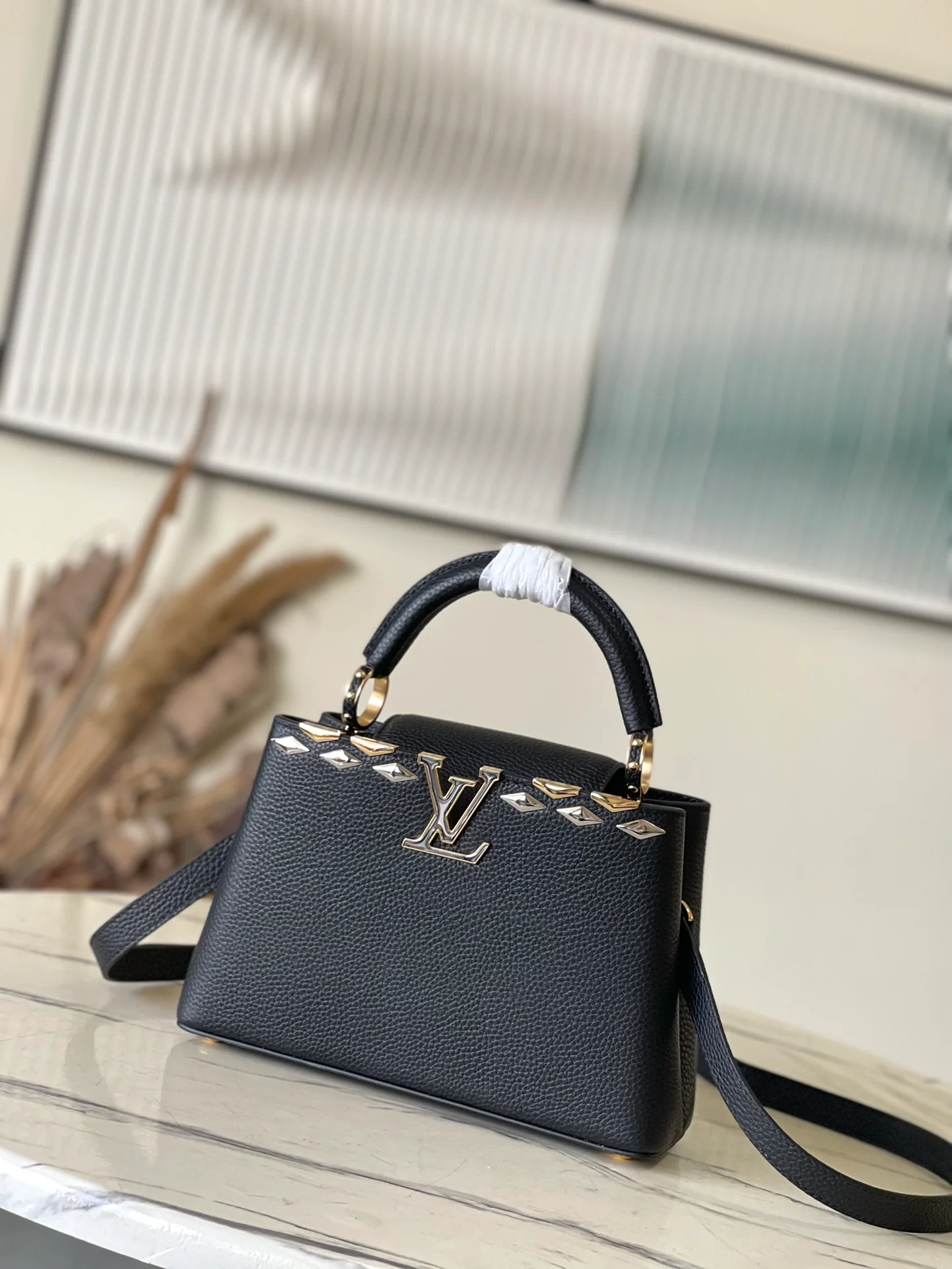 LV-m12751-capucines-small handbag-black