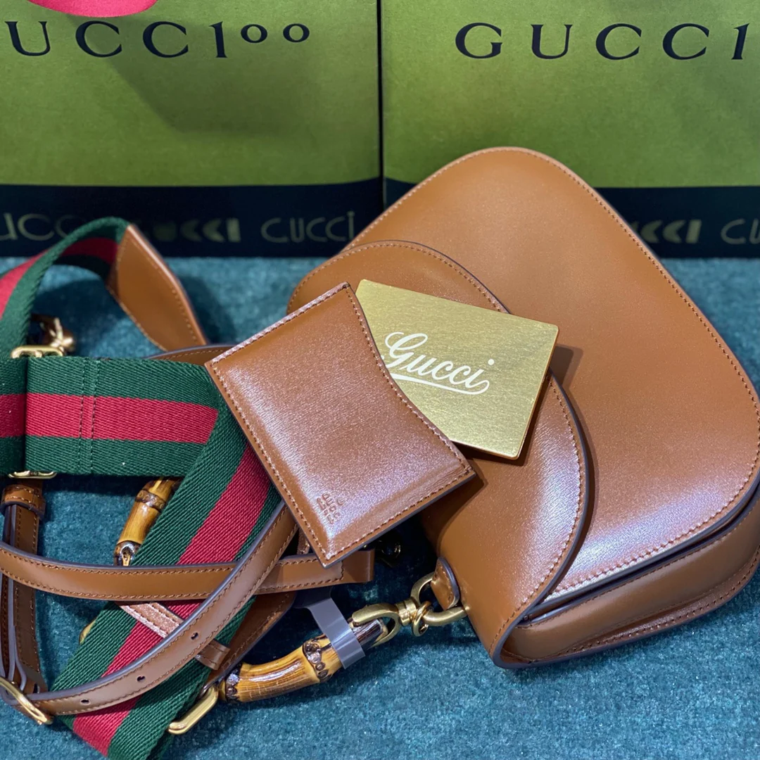 Коллекция ретро-сумок Gucci из бамбука - 1