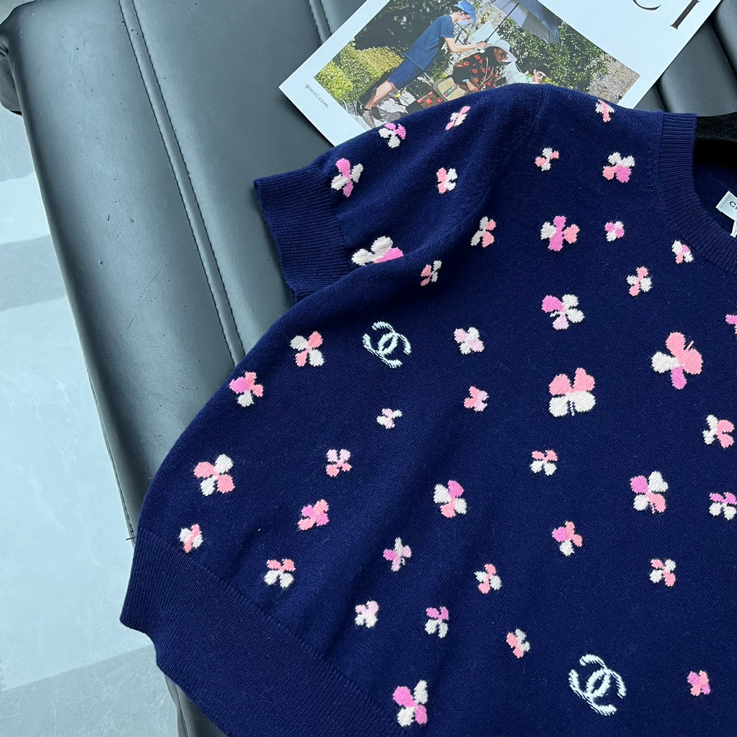 Топ Chanel 2403 из жаккардовой вязки с короткими рукавами - синий