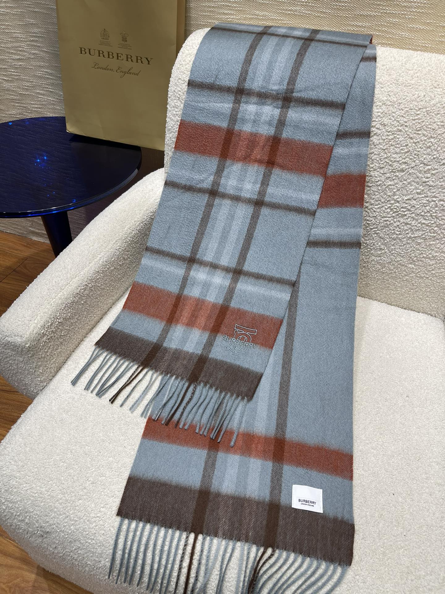 Кашемировый шарф Burberry из плотной волнистой ткани - мужской - светло-голубой