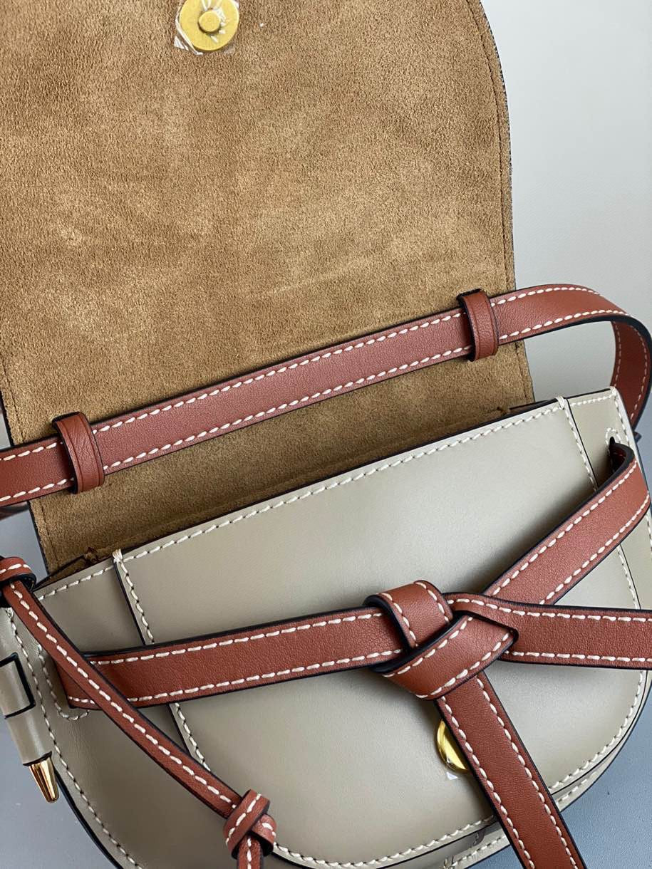 Loewe-gate-mini-21x12-5x9-5-cm-14