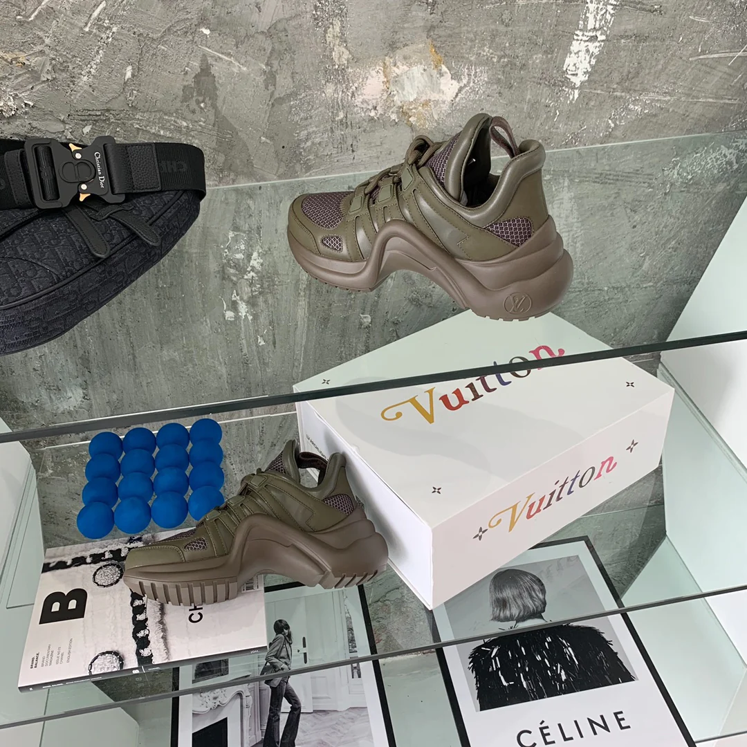 Обувь LV - Массивные кроссовки LV - 17