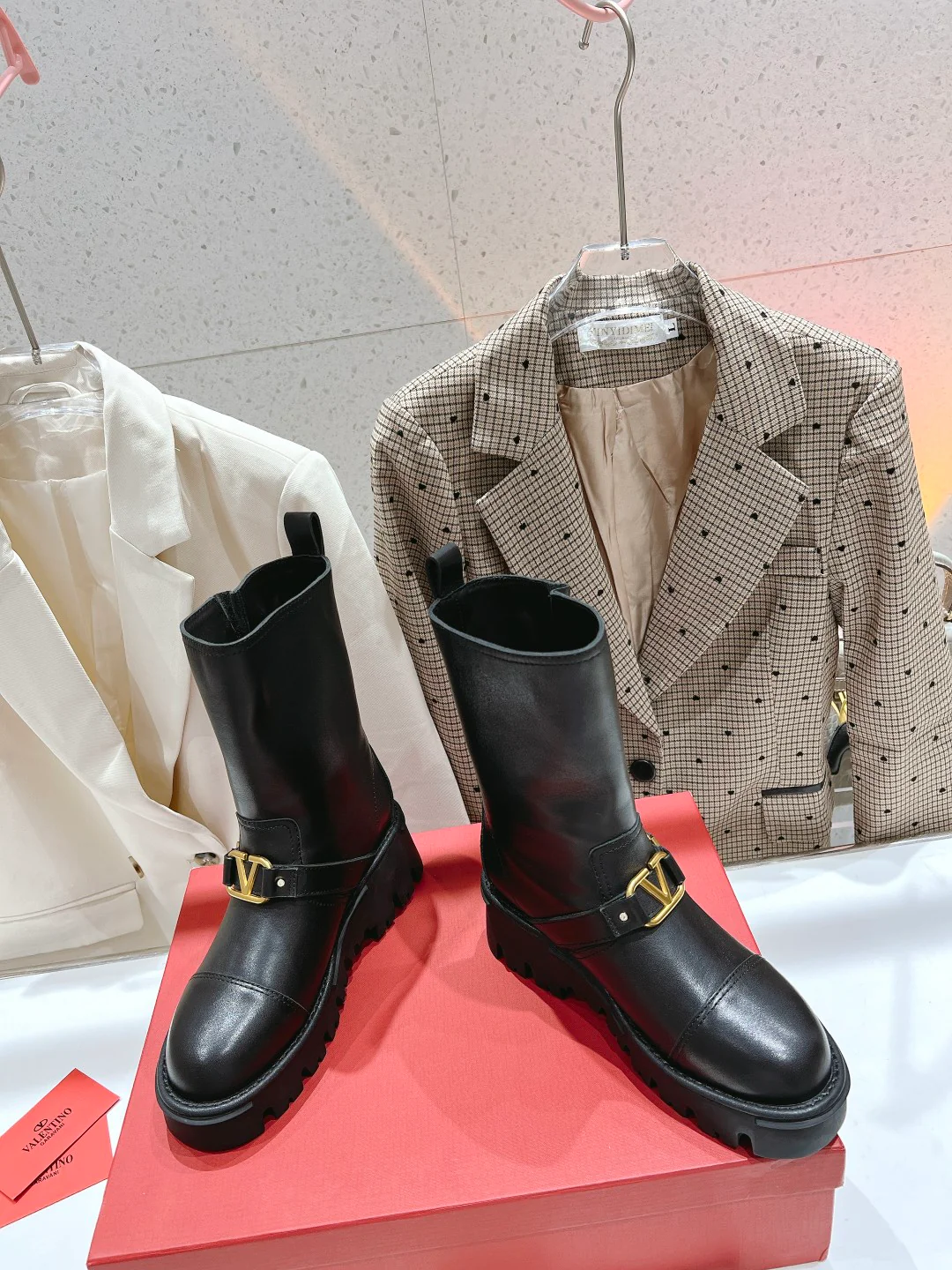 Сапоги Valentino до середины икры - черные