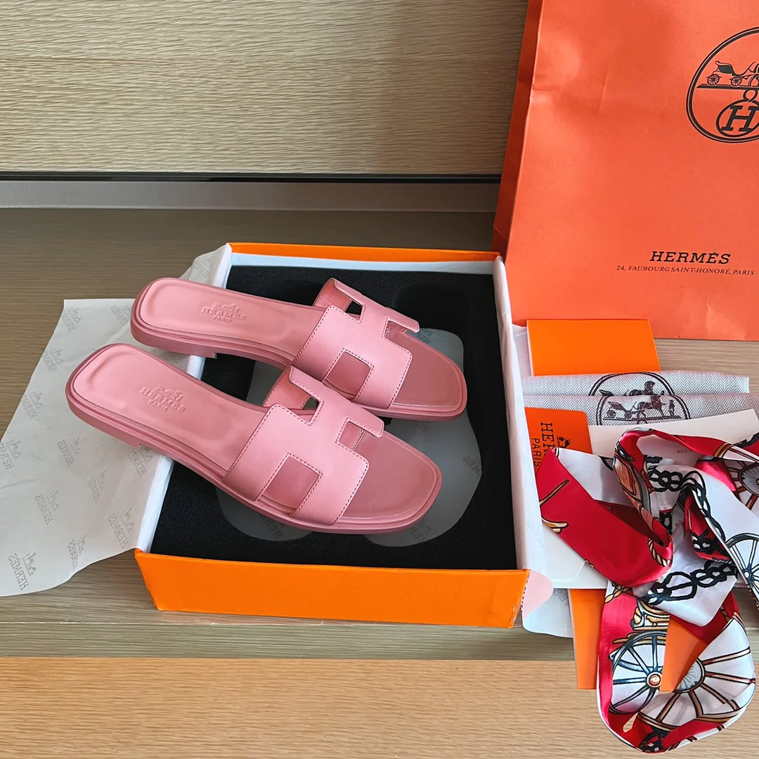 Классические домашние тапочки Hermes H - Верх из однотонной кожи - Подошва, полностью закрывающая тапочки - Розовый