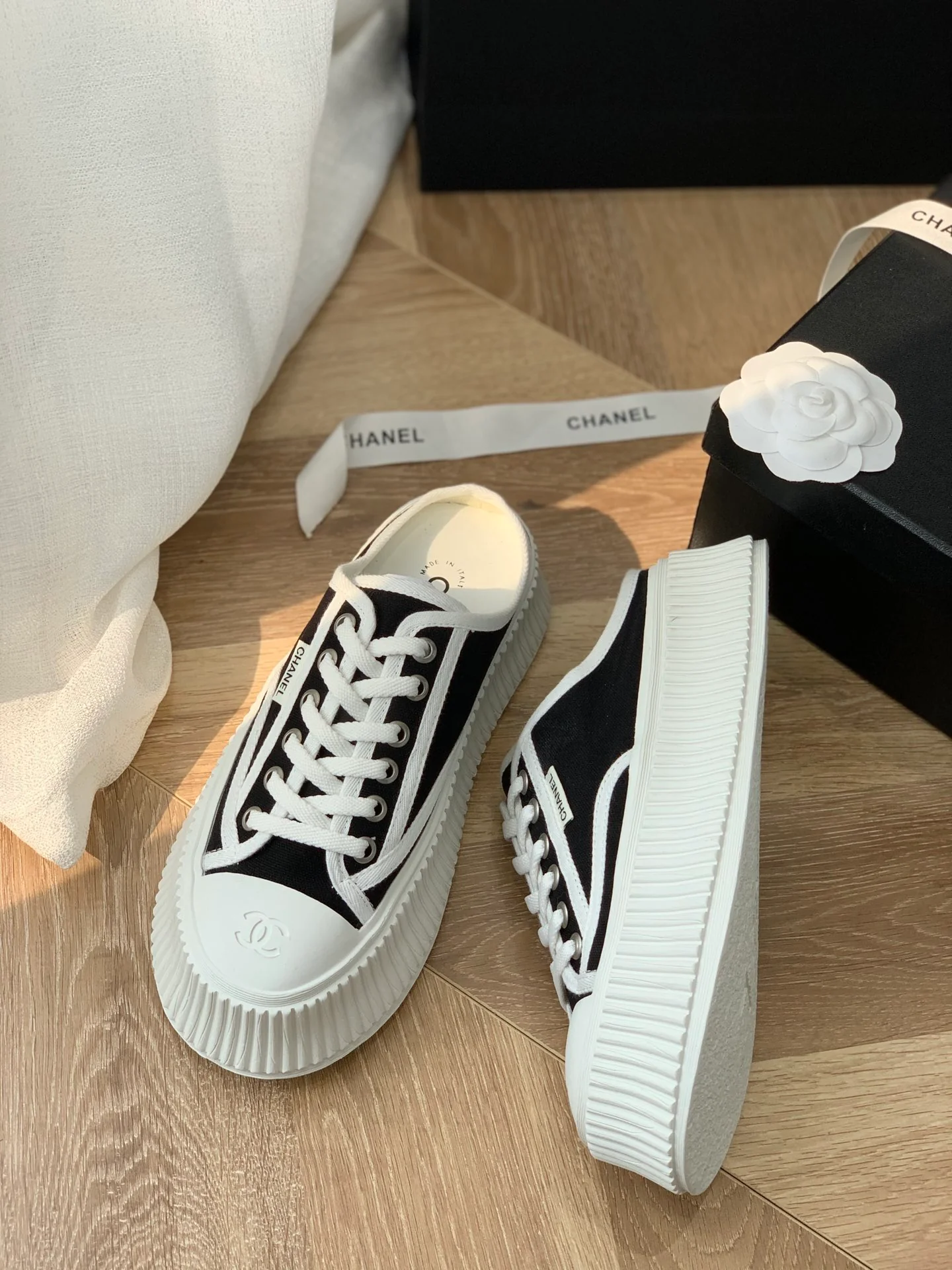 Тапочки на платформе Chanel - холщовые тапочки