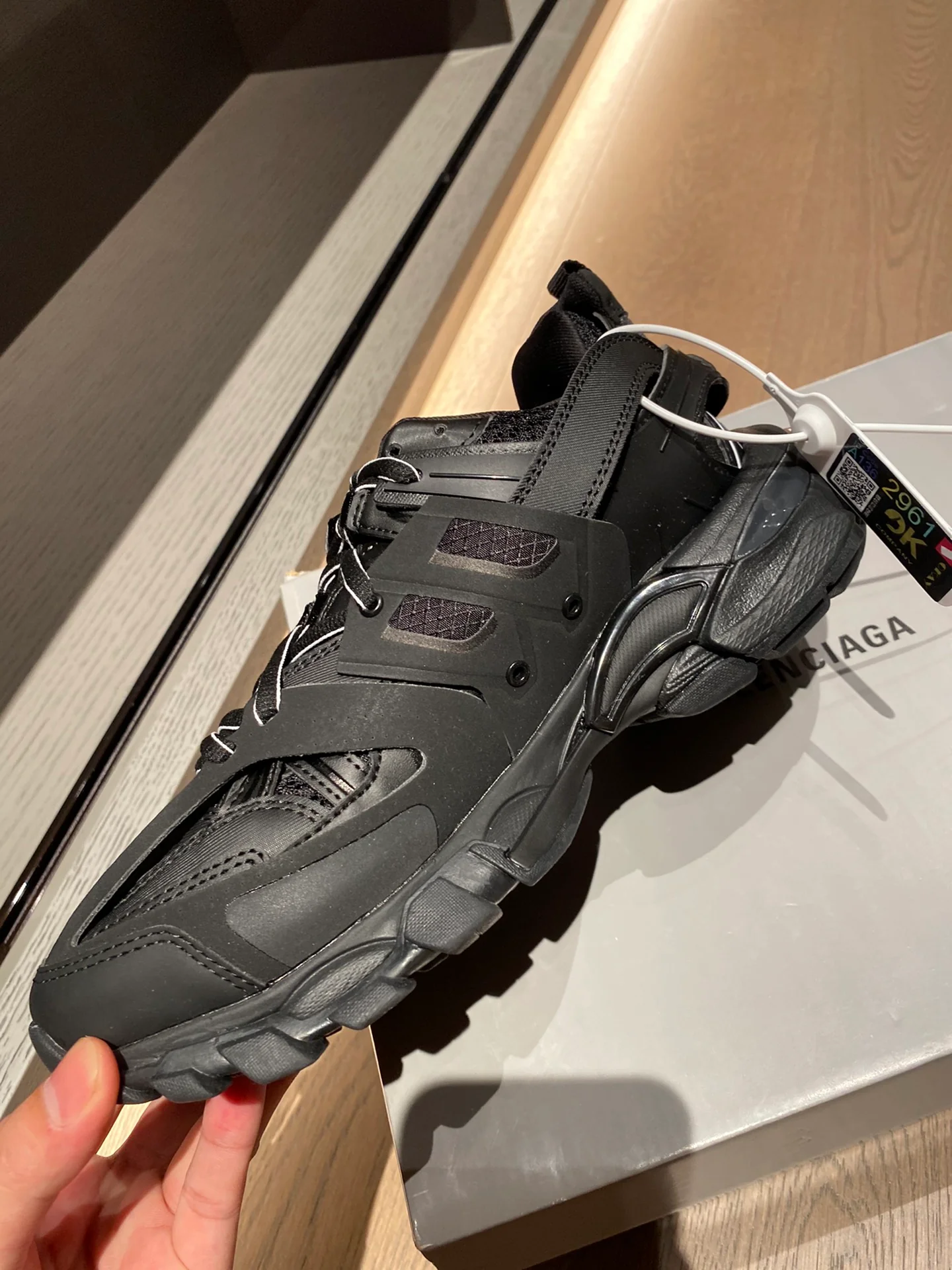 Balenciaga - Папины кроссовки